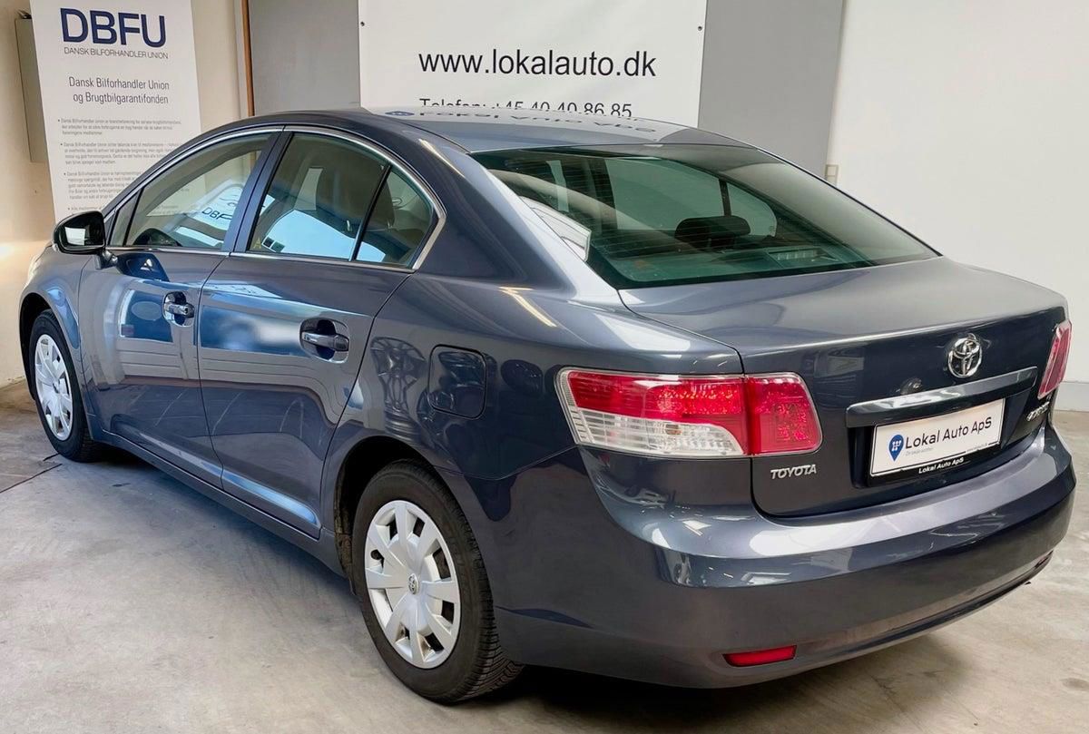 Toyota Avensis 2010