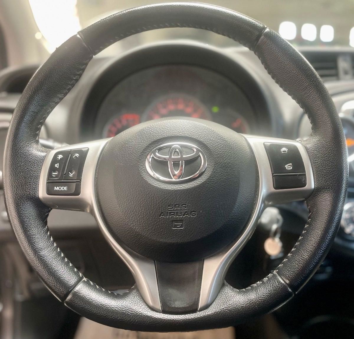 Toyota Yaris 2012