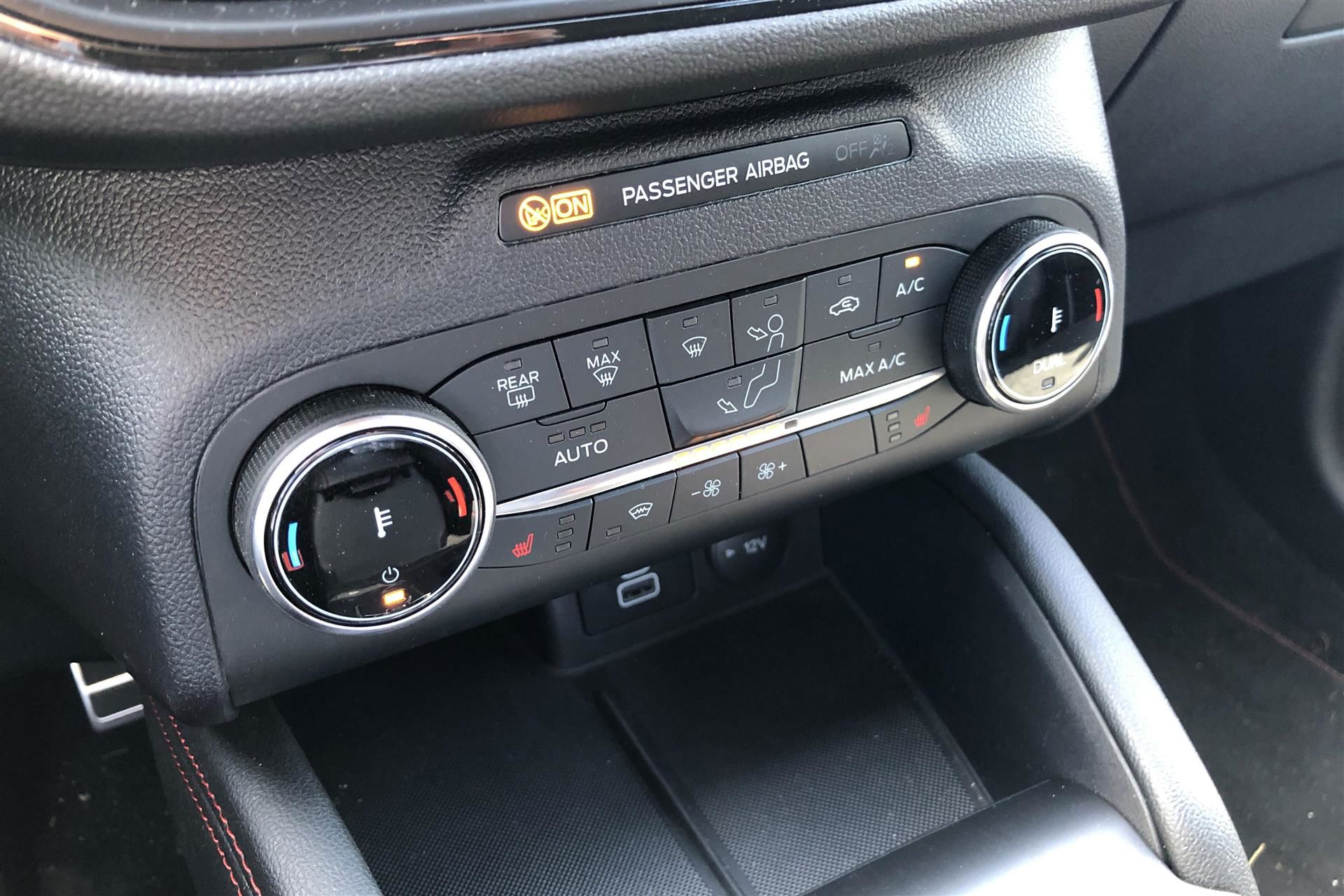 Billede af Ford Kuga 2,5 Plugin-hybrid Graphite Tech CVT 225HK 5d Trinl. Gear