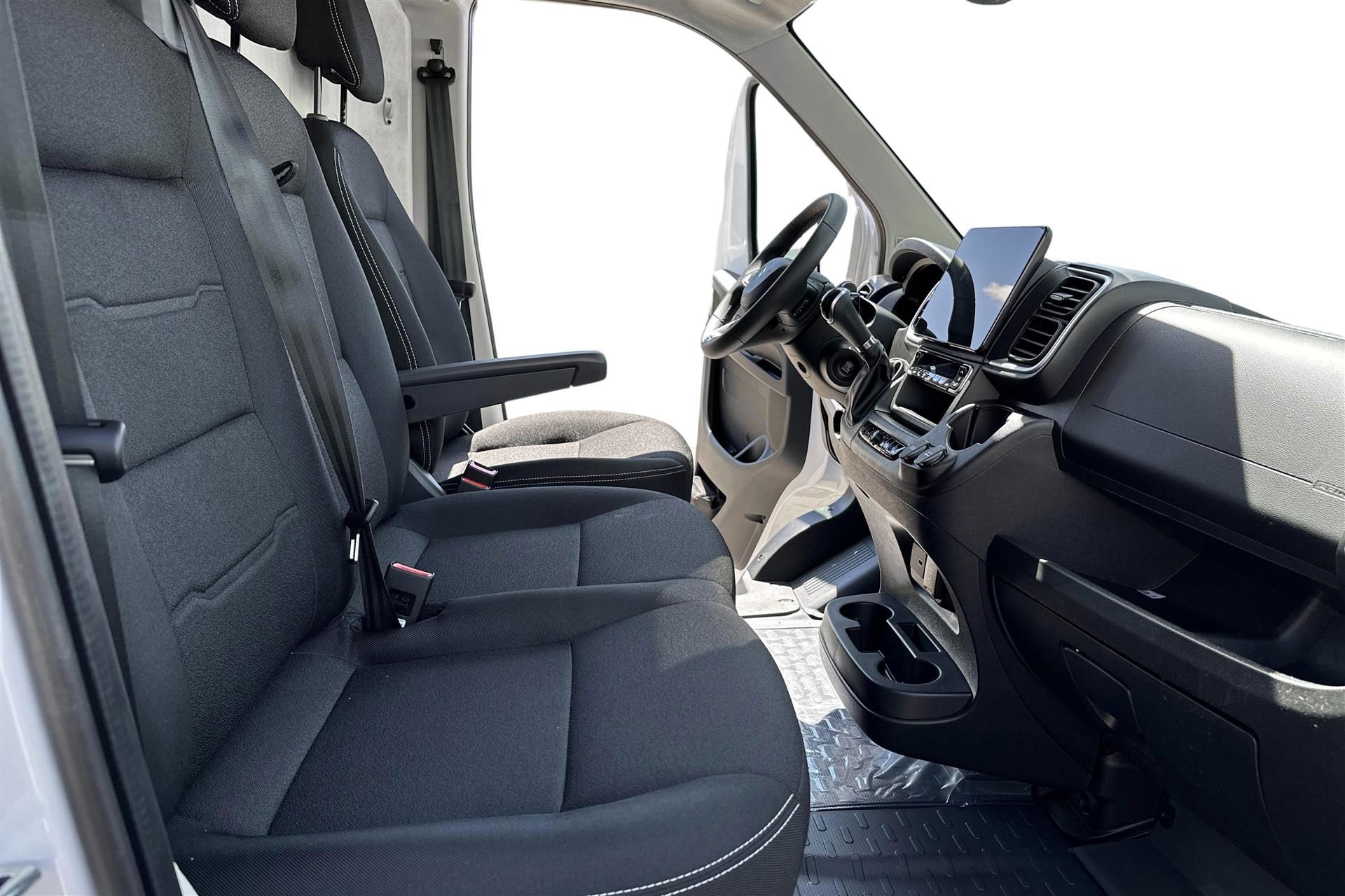 Billede af Citroën Jumper 35 L2H2 ML BlueHDi 140 EAT8 2.2 BHDi 140 L2H2 Aut.