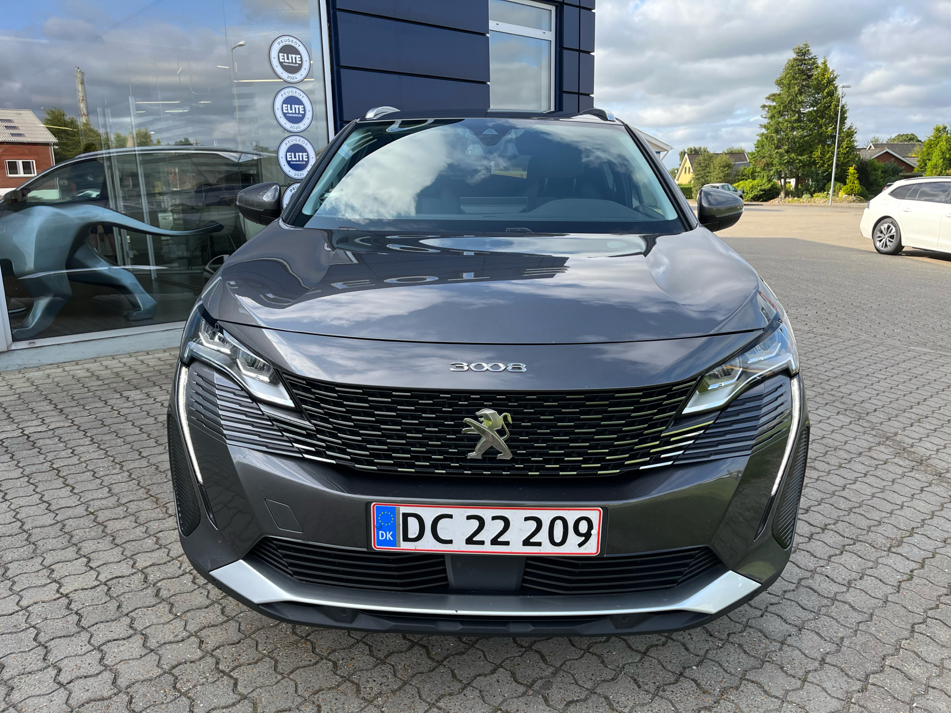 Billede af Peugeot 3008 1,5 BlueHDi Allure Pack EAT8 130HK 5d 8g Aut.