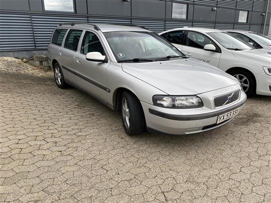 Volvo V70 2,4 D5 Momentum 163HK Stc