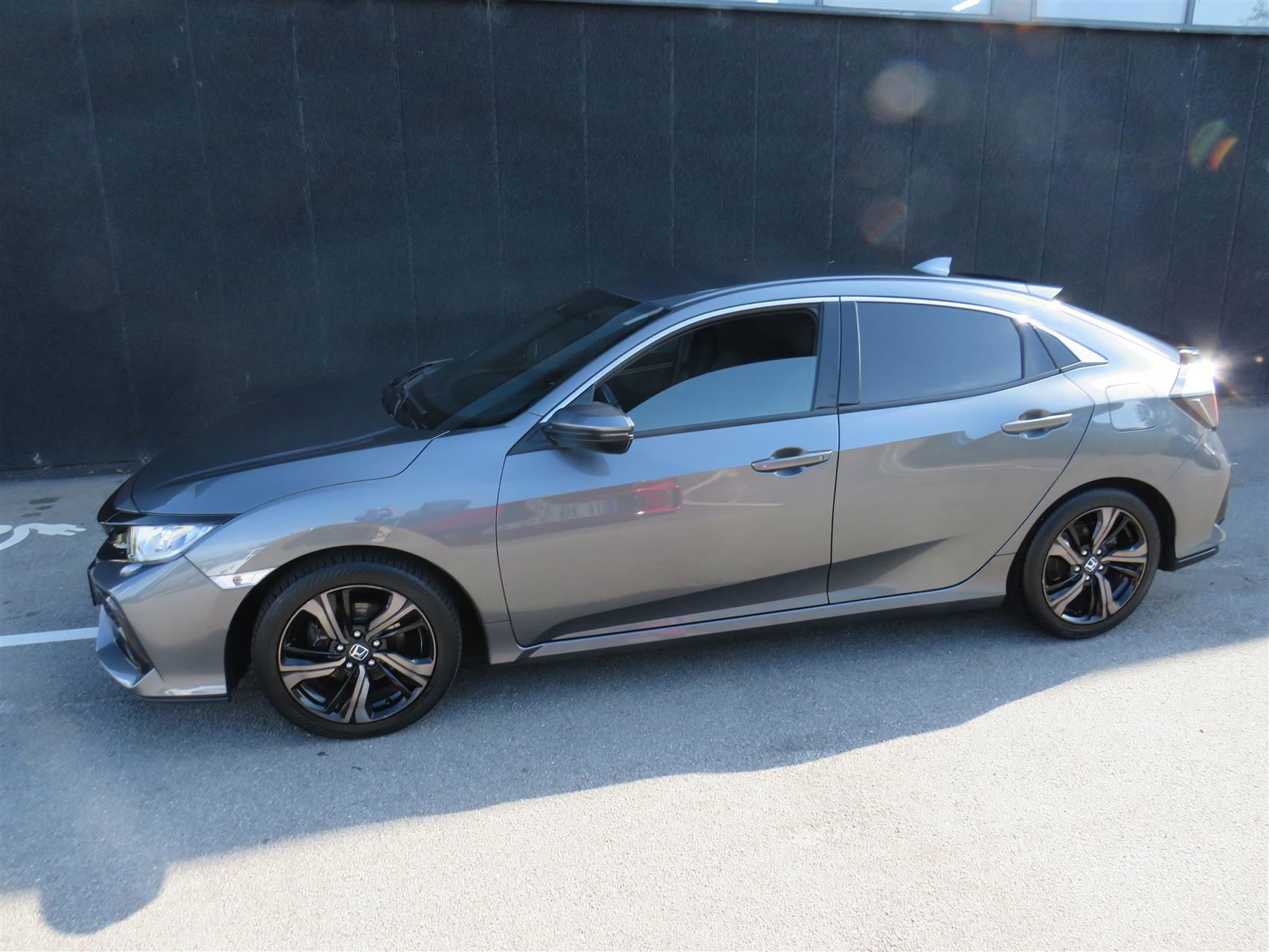 Billede af Honda Civic 1,0 VTEC Turbo Elegance Navi 129HK 5d 6g