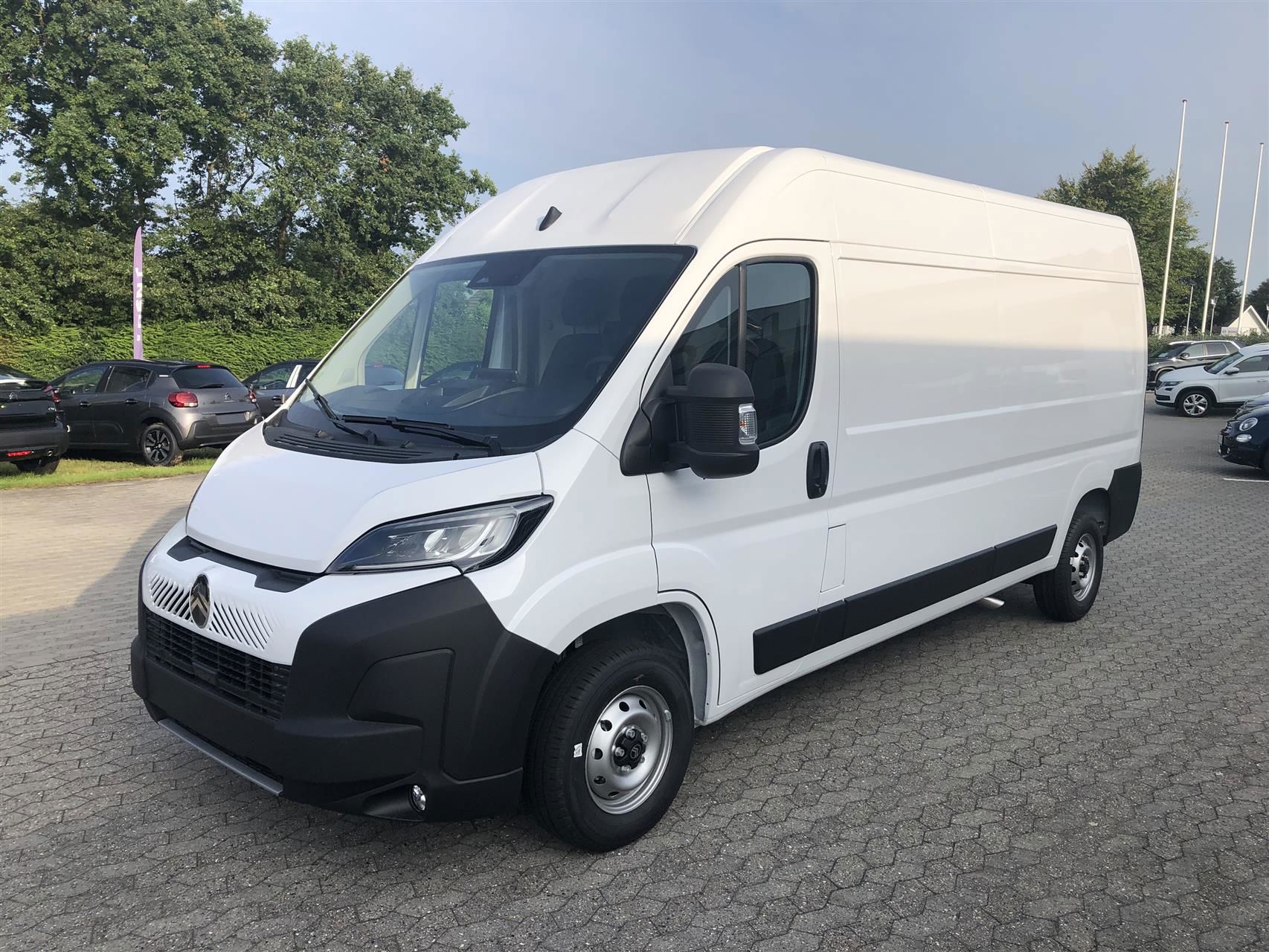 Billede af Citroën Jumper 33 L3H2 2,2 Blue HDi Masterline 140HK Van 6g