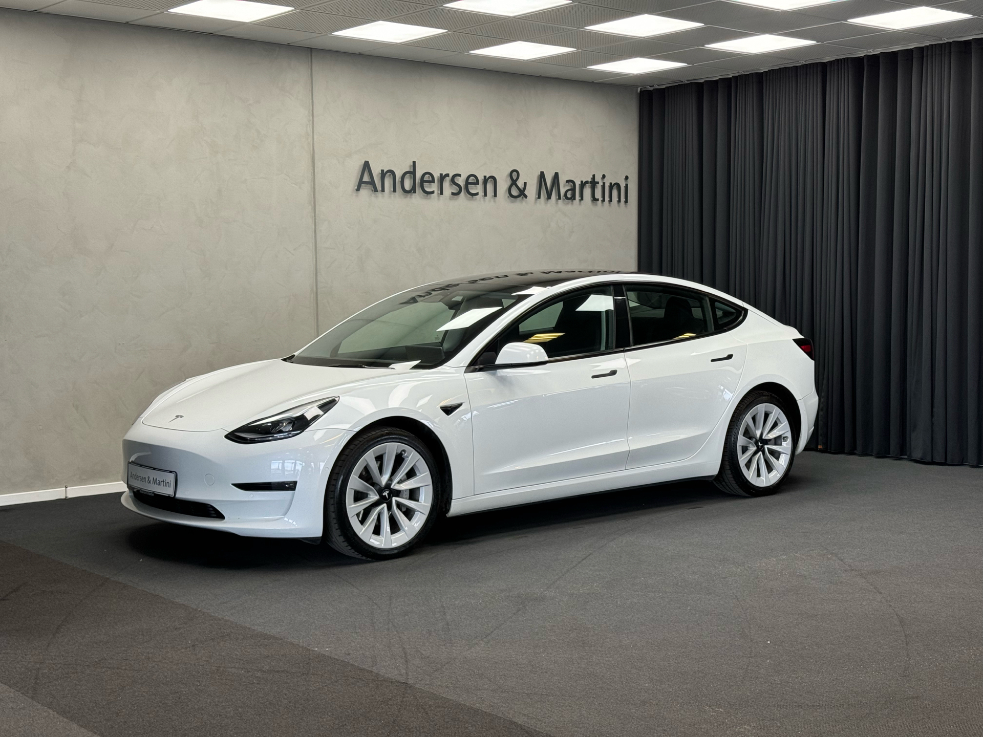 Billede af Tesla Model 3 EL Long Range 19'' AWD 498HK Aut. 