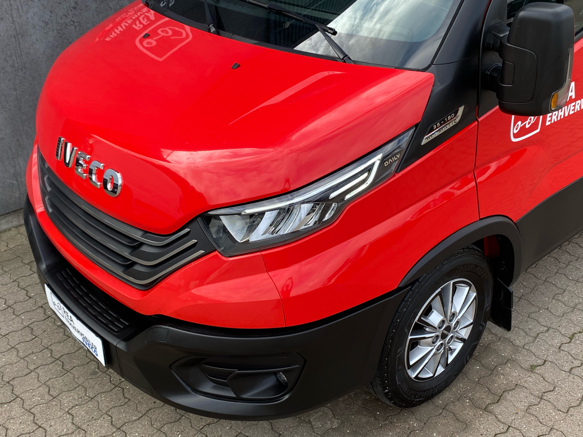 Billede af Iveco Daily 35S18 9m3 3,0 D 180HK Van 8g Aut.