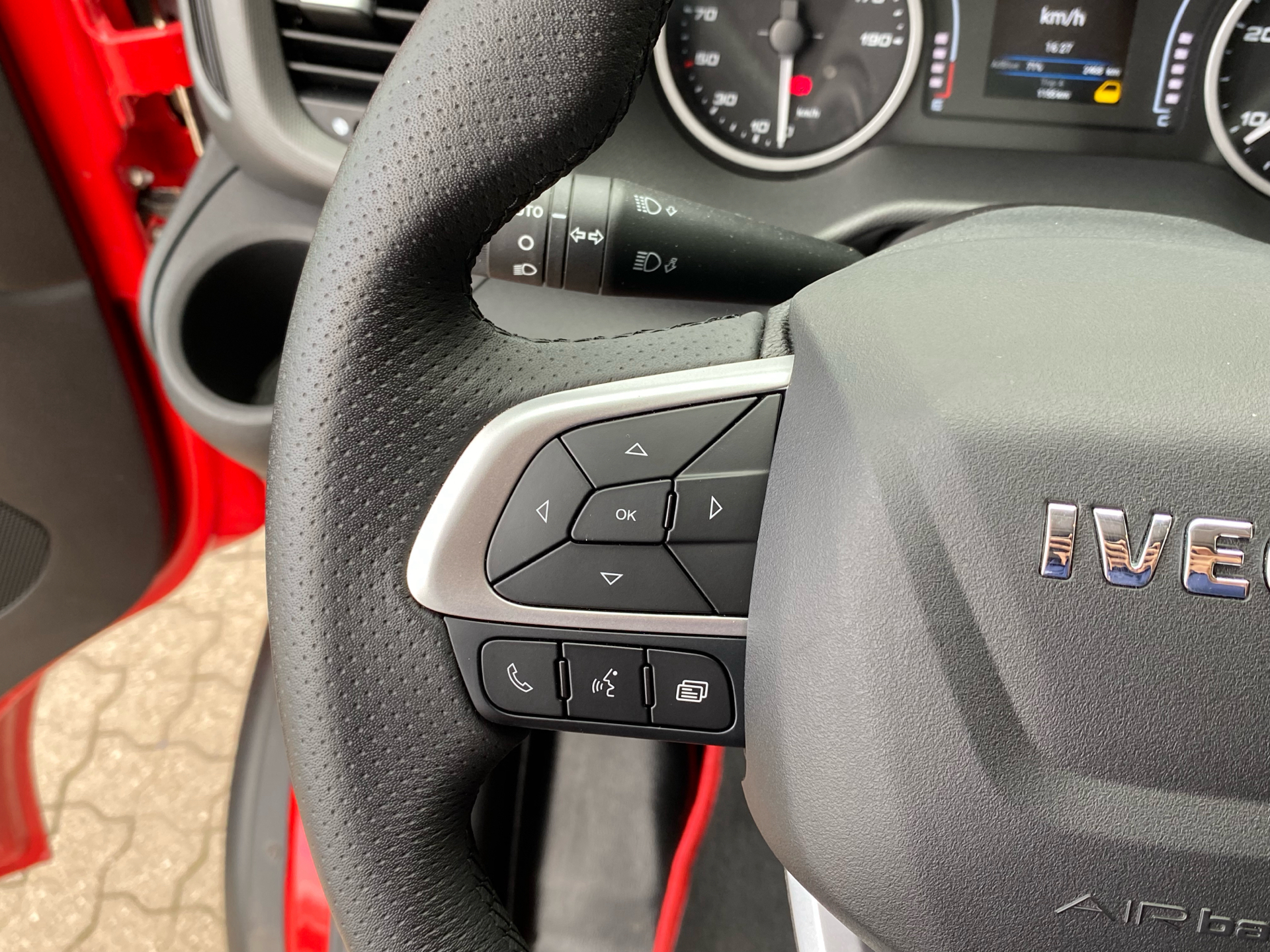 Billede af Iveco Daily 35S18 9m3 3,0 D 180HK Van 8g Aut.