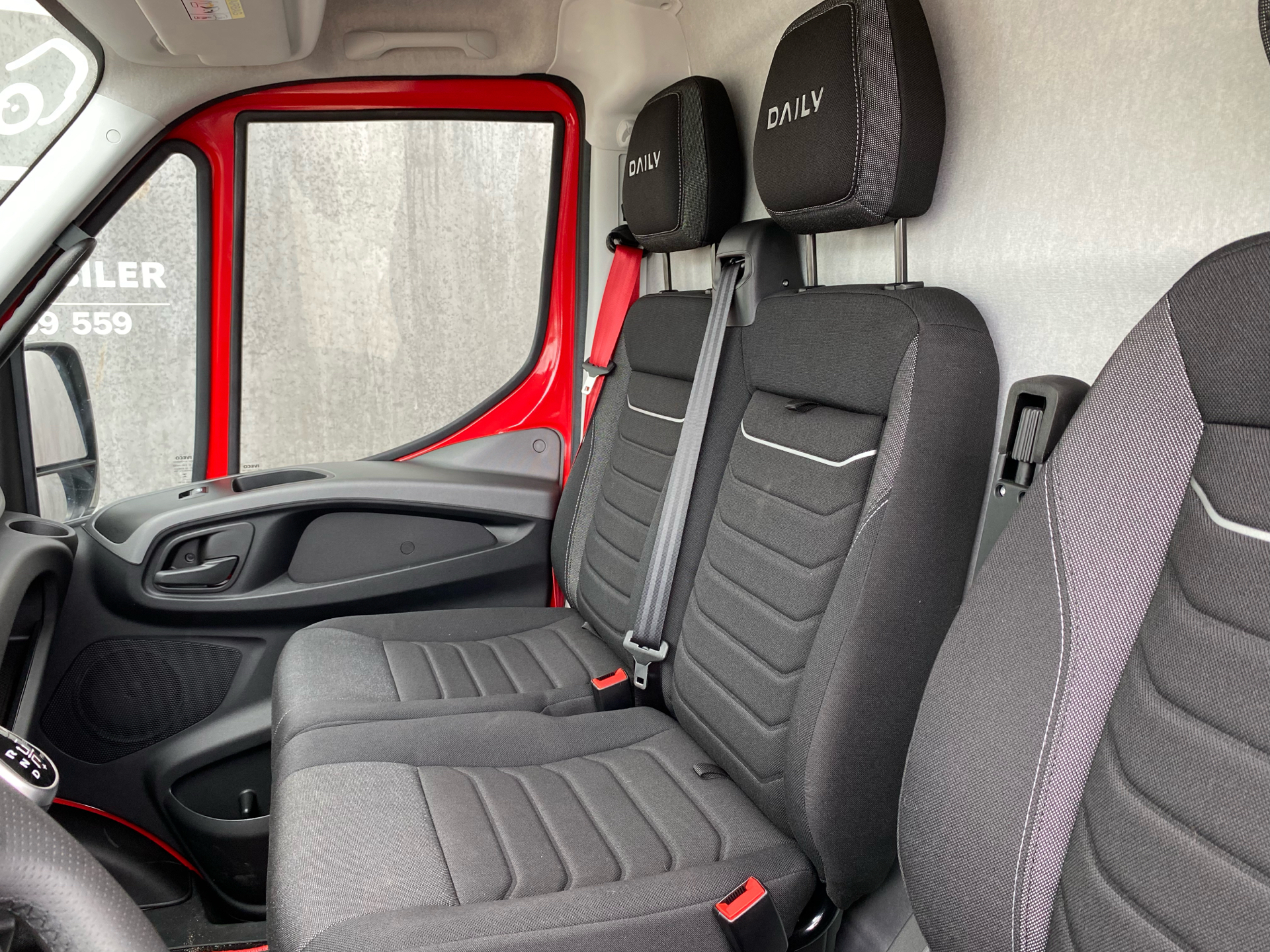 Billede af Iveco Daily 35S18 9m3 3,0 D 180HK Van 8g Aut.