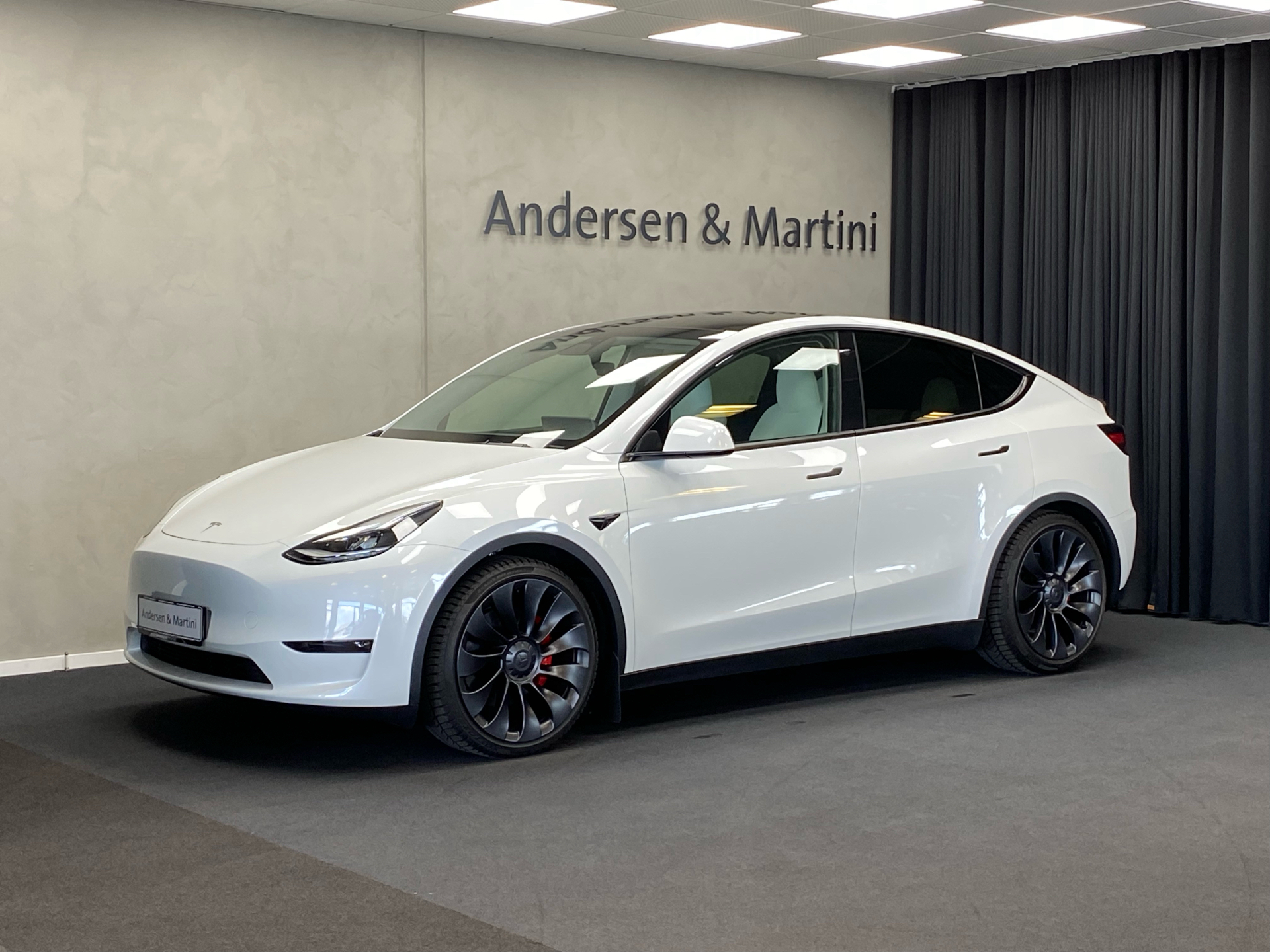 Billede af Tesla Model Y EL Performance Hvidt indtræk AWD 534HK 5d Aut. 