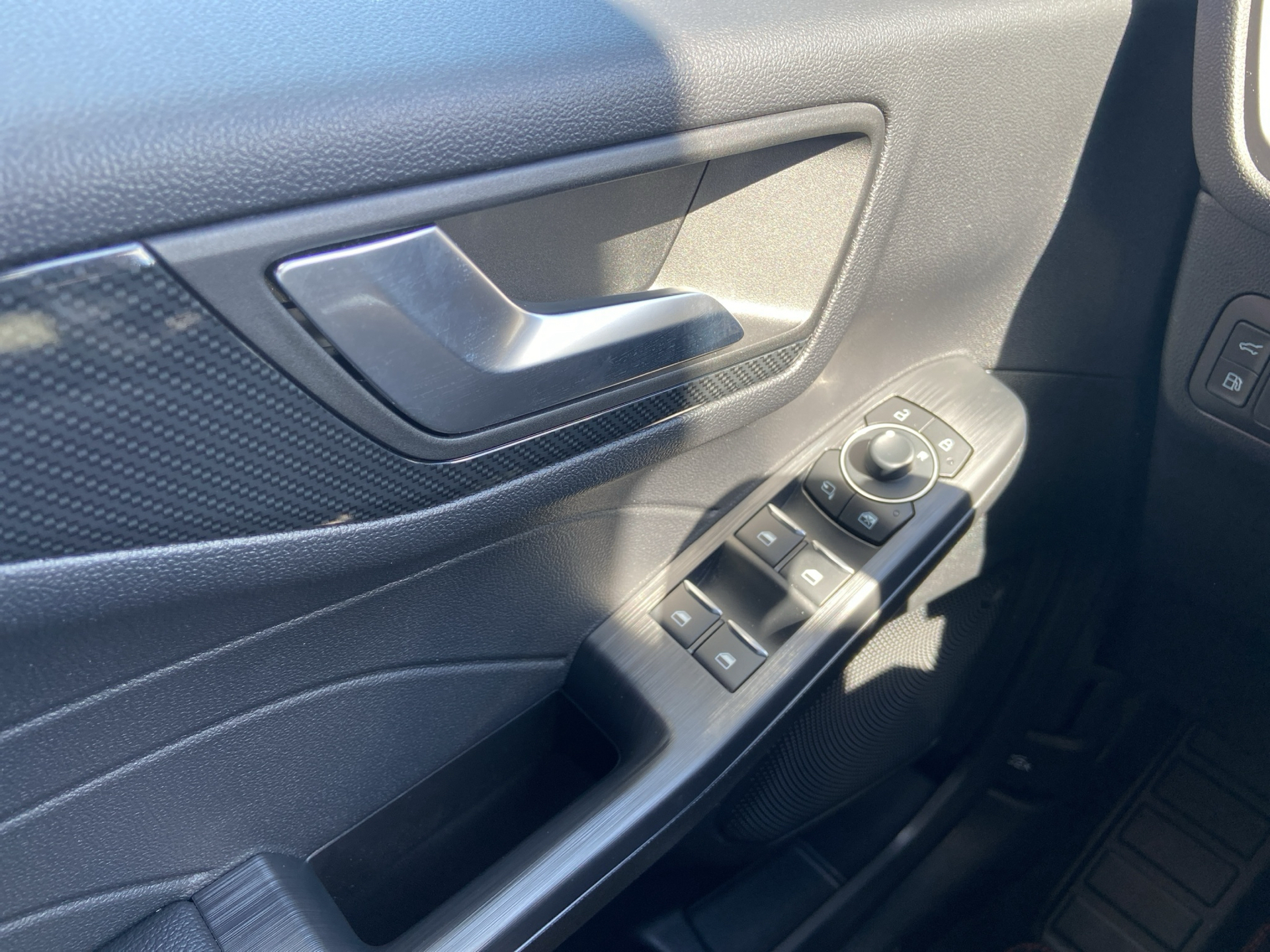 Billede af Ford Kuga 2,5 Plugin-hybrid ST-Line X CVT 225HK 5d Trinl. Gear