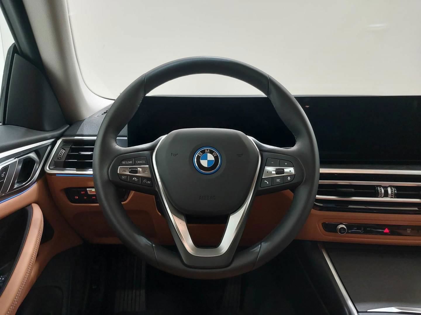 BMW i4 2023