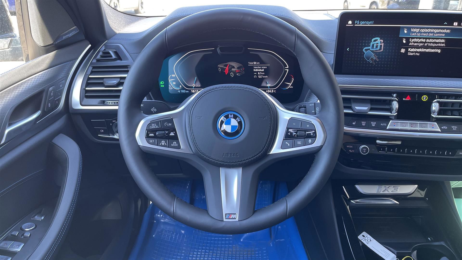 BMW iX3 2024