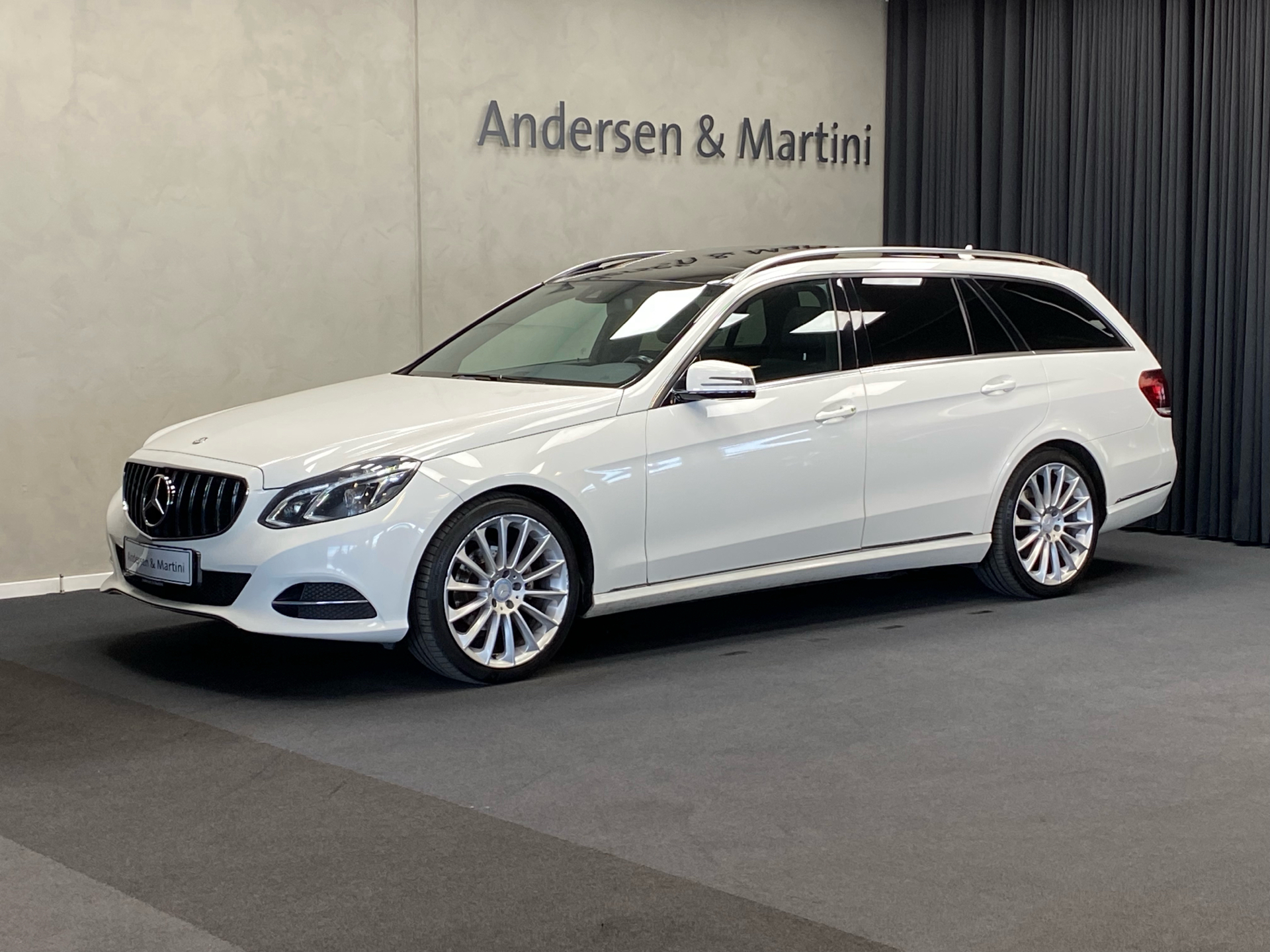 Billede af Mercedes-Benz E220 d T 2,1 CDI BlueEfficiency 7G-Tronic Plus 170HK Stc 7g Aut.