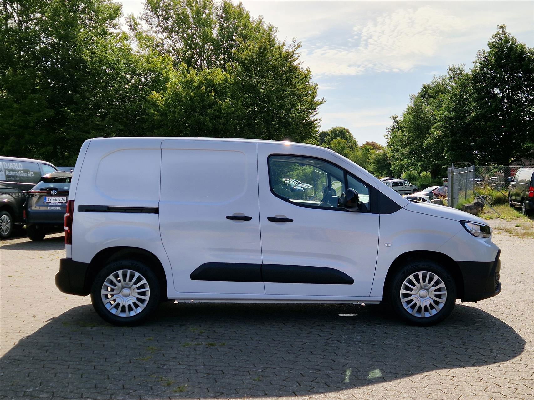 Billede af Toyota Proace City 1.5 diesel 100hp Medium/En skydedør Comfort Master
