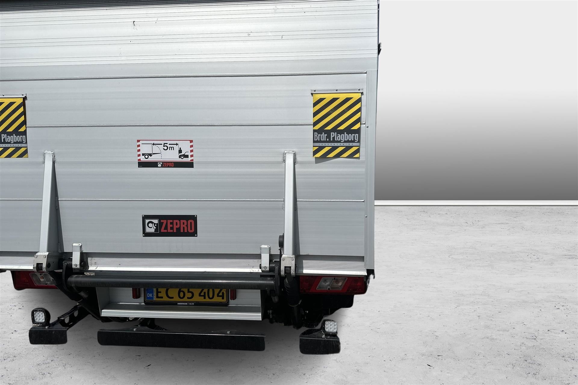 Billede af Ford Transit 350 L3H1 2,0 TDCI HDT Trend 155HK Ladv./Chas. 6g Aut.