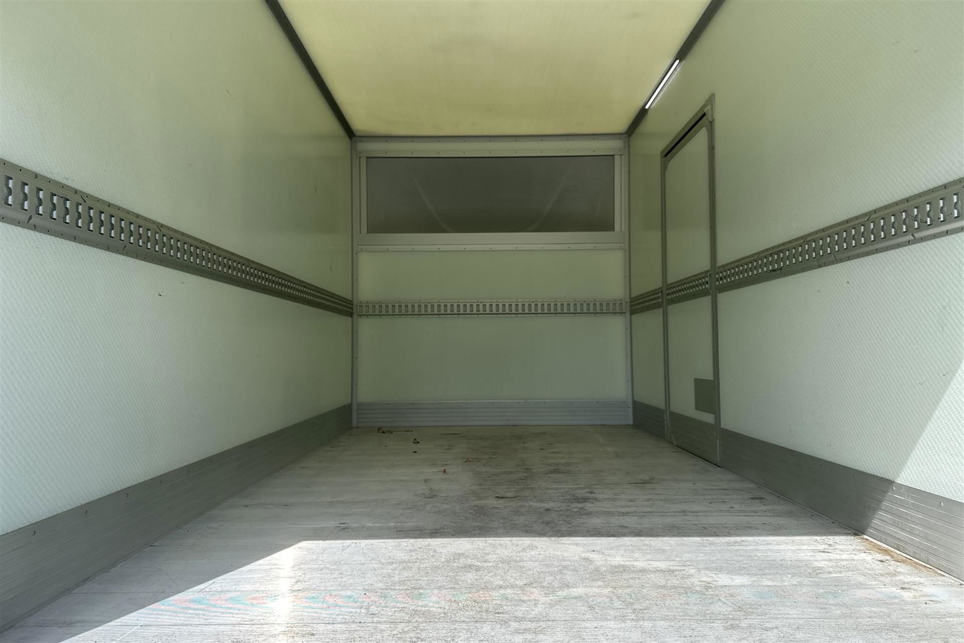 Billede af Ford Transit 350 L3H1 2,0 TDCI HDT Trend 155HK Ladv./Chas. 6g Aut.