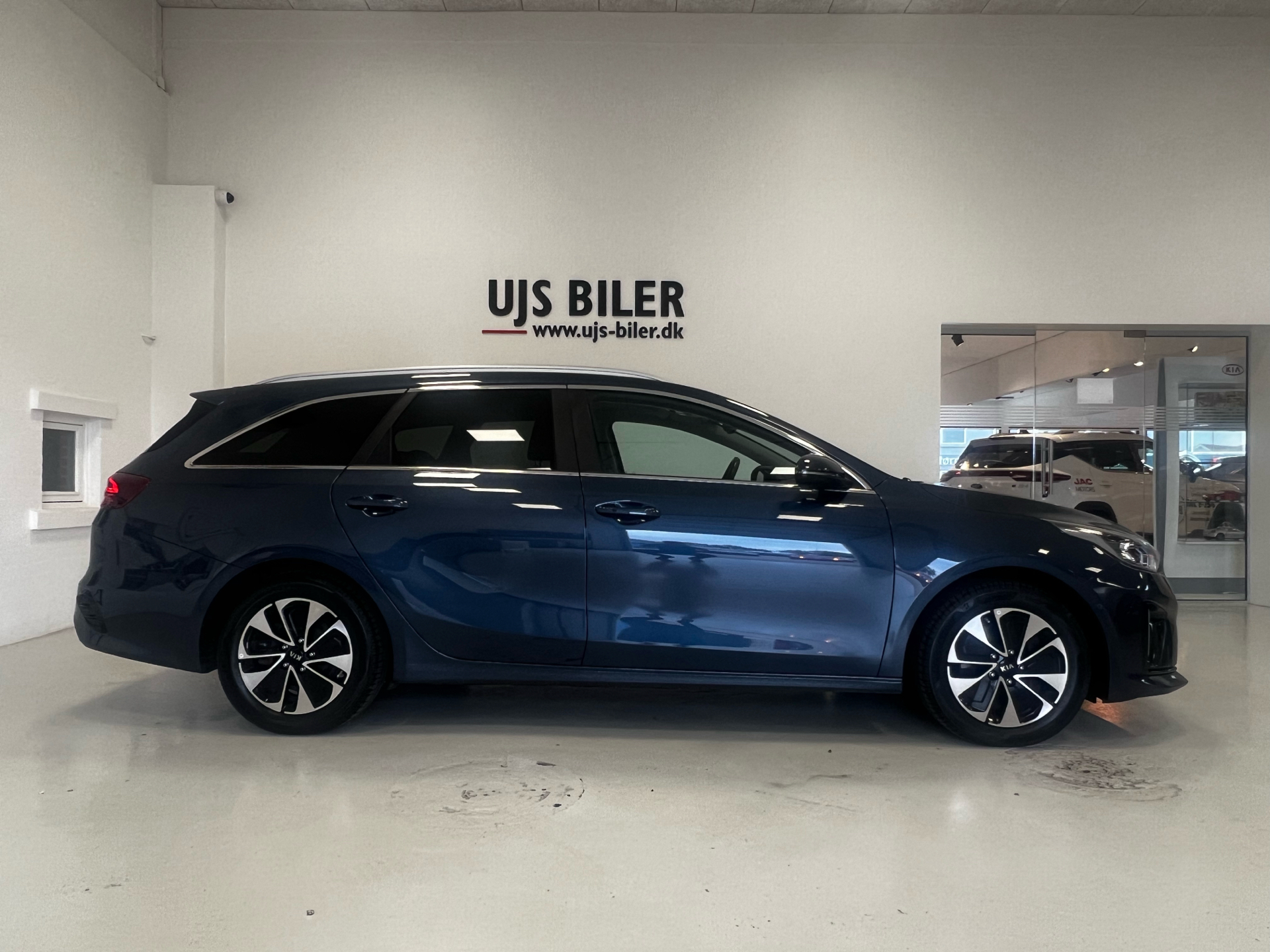 Billede af Kia Ceed SW 1,6 GDI PHEV  Plugin-hybrid Upgrade m/Plus DCT 141HK Stc 6g Aut.