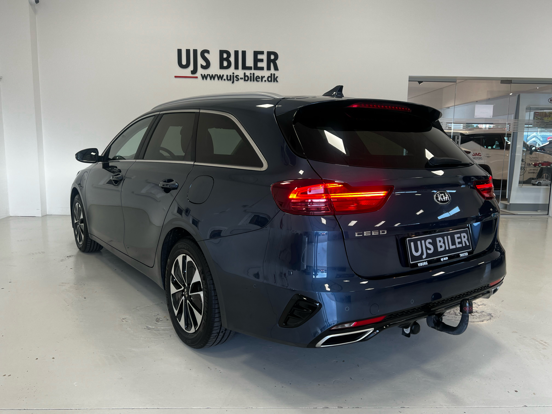 Billede af Kia Ceed SW 1,6 GDI PHEV  Plugin-hybrid Upgrade m/Plus DCT 141HK Stc 6g Aut.