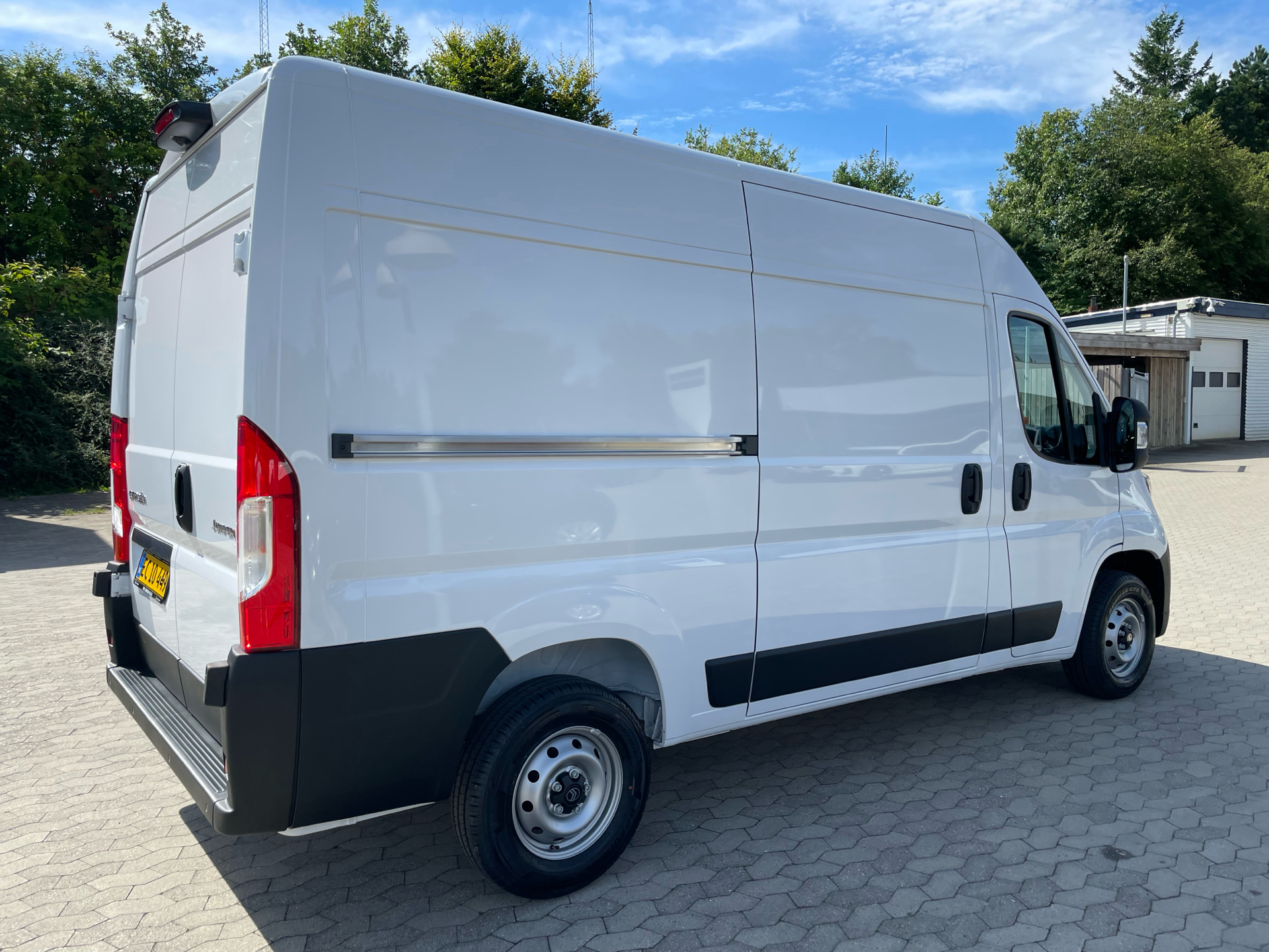 Billede af Citroën Jumper 33 L2H2 2,2 Blue HDi Masterline 140HK Van 6g