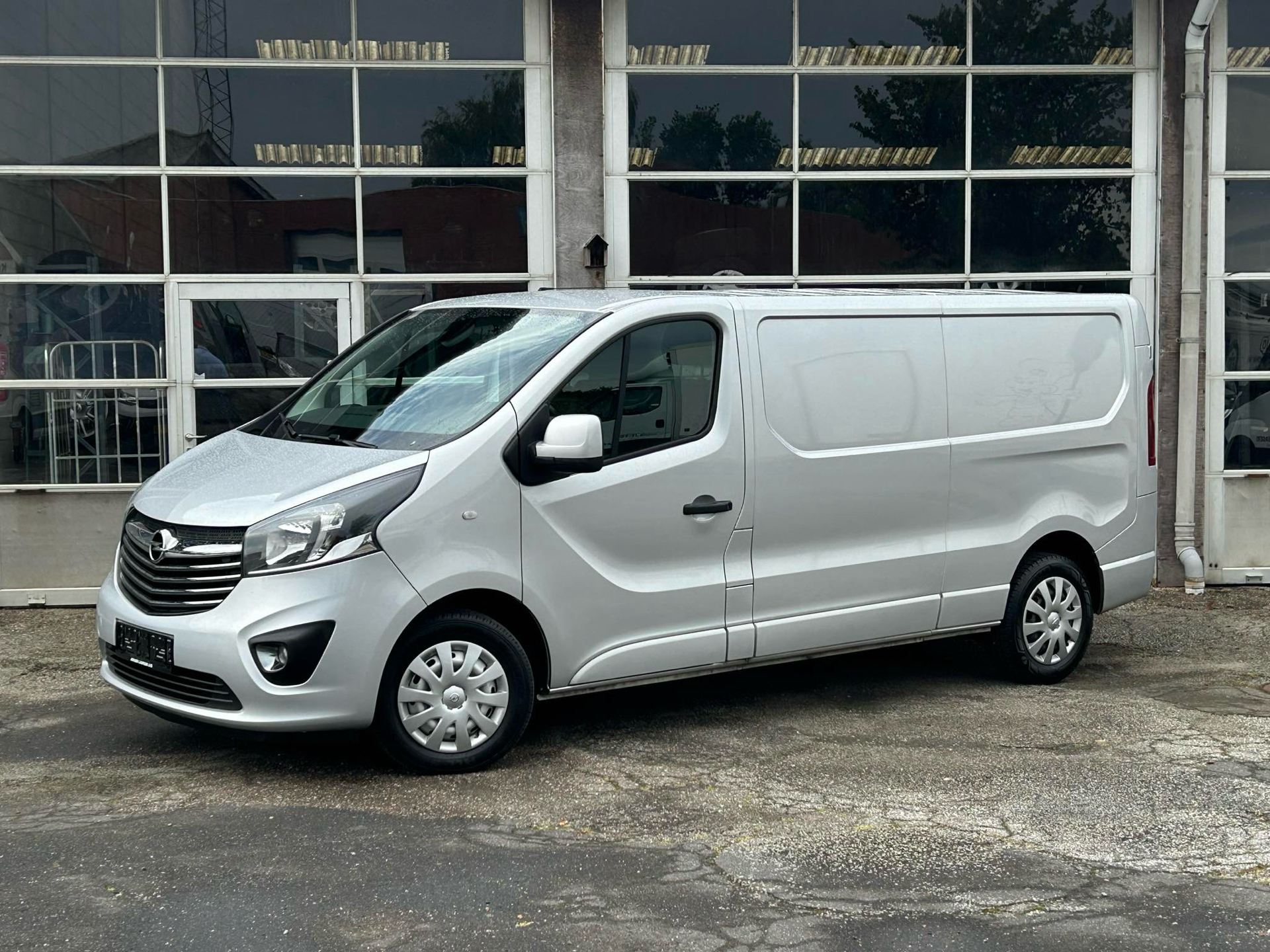 Billede af Opel Vivaro L2H1 1,6 CDTI Sportive Start/Stop 125HK Van 6g