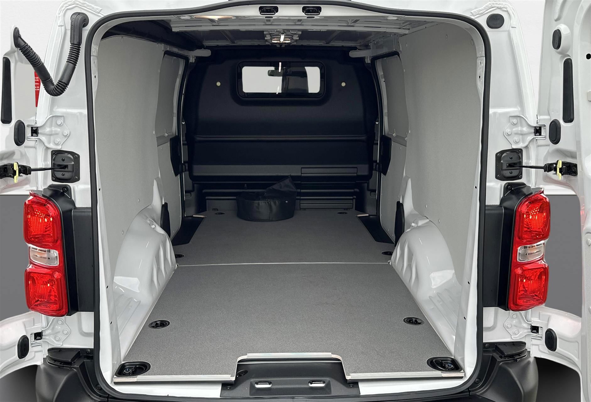 Billede af Toyota Proace Electric Long EL Comfort Master m/ 2 Skydedøre 136HK Van Aut.