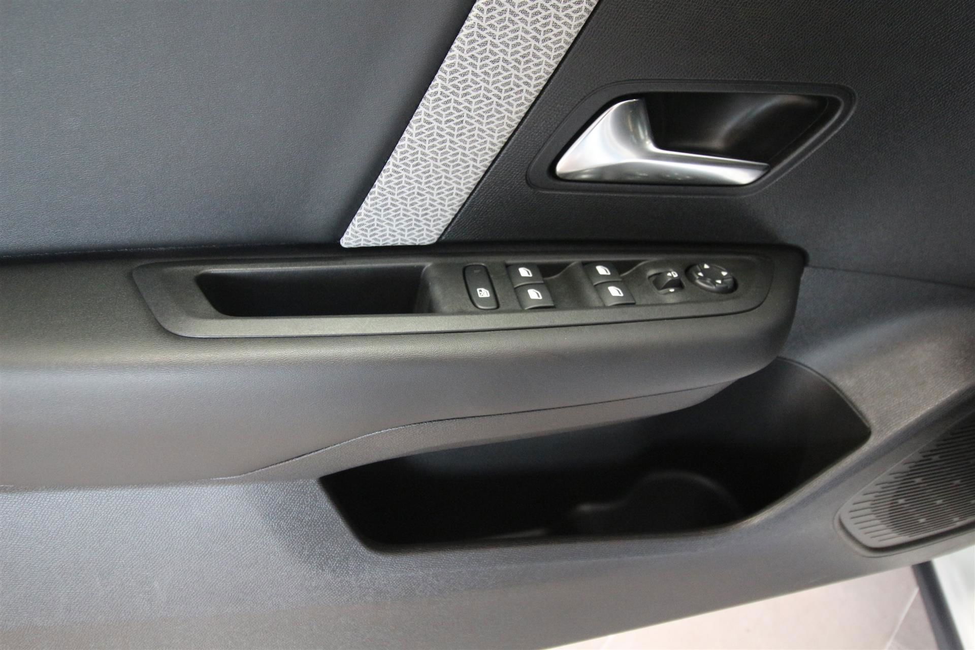 Billede af Citroën e-C4 X EL Palais Sky 136HK 5d Aut.