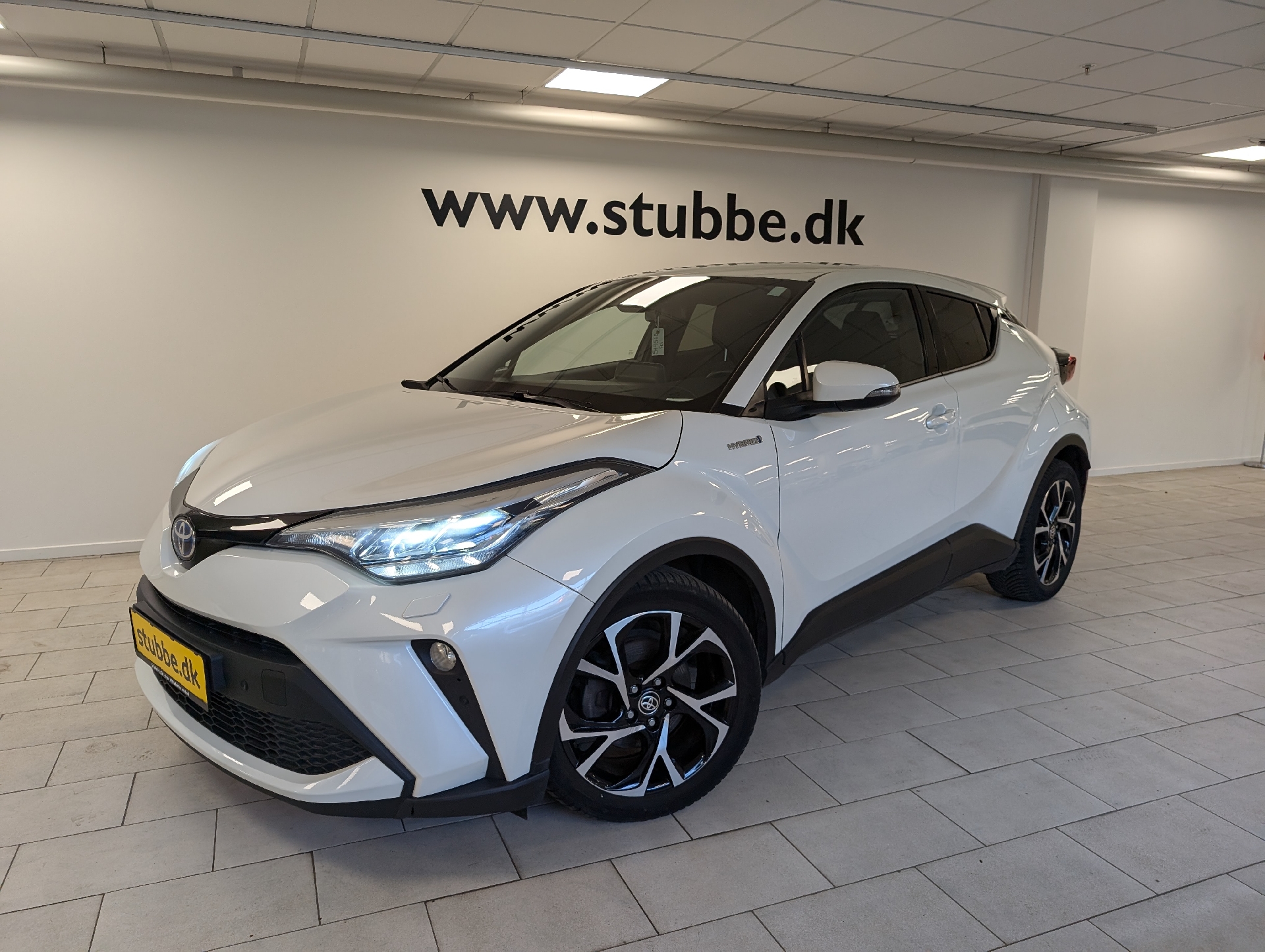 Billede af Toyota C-HR 1,8 Hybrid C-LUB Multidrive S 122HK 5d Aut.