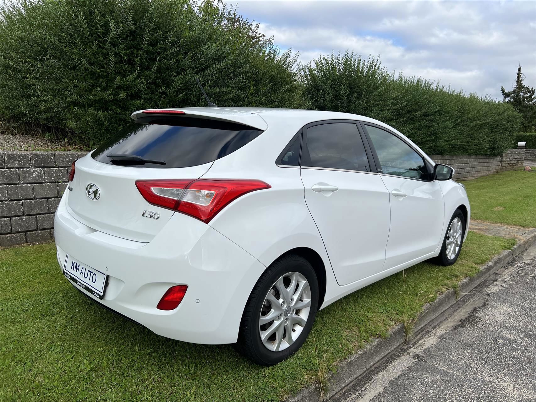 Billede af Hyundai i30 1,6 CRDi EM Edition ISG 110HK 5d 6g