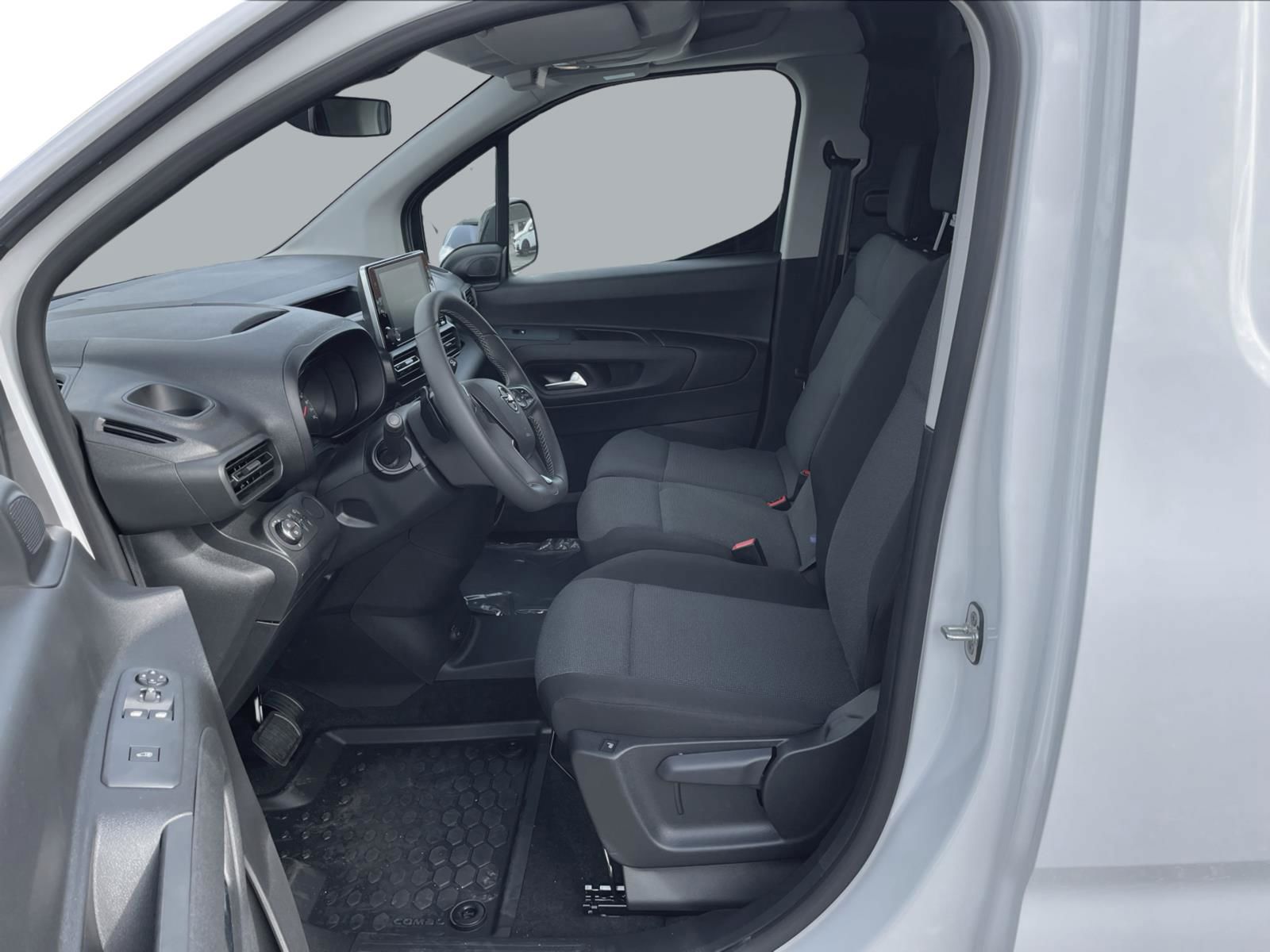 Billede af Opel Combo L1V1 1,5 BlueHDi Innovation+ EAT8 130HK Van 8g Aut.