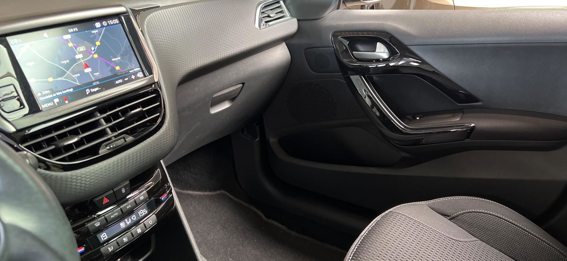 Billede af Peugeot 208 1,5 BlueHDi Infinity 100HK 5d 6g