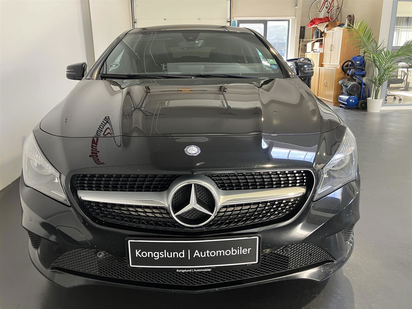 Mercedes-Benz CLA220 d 2016