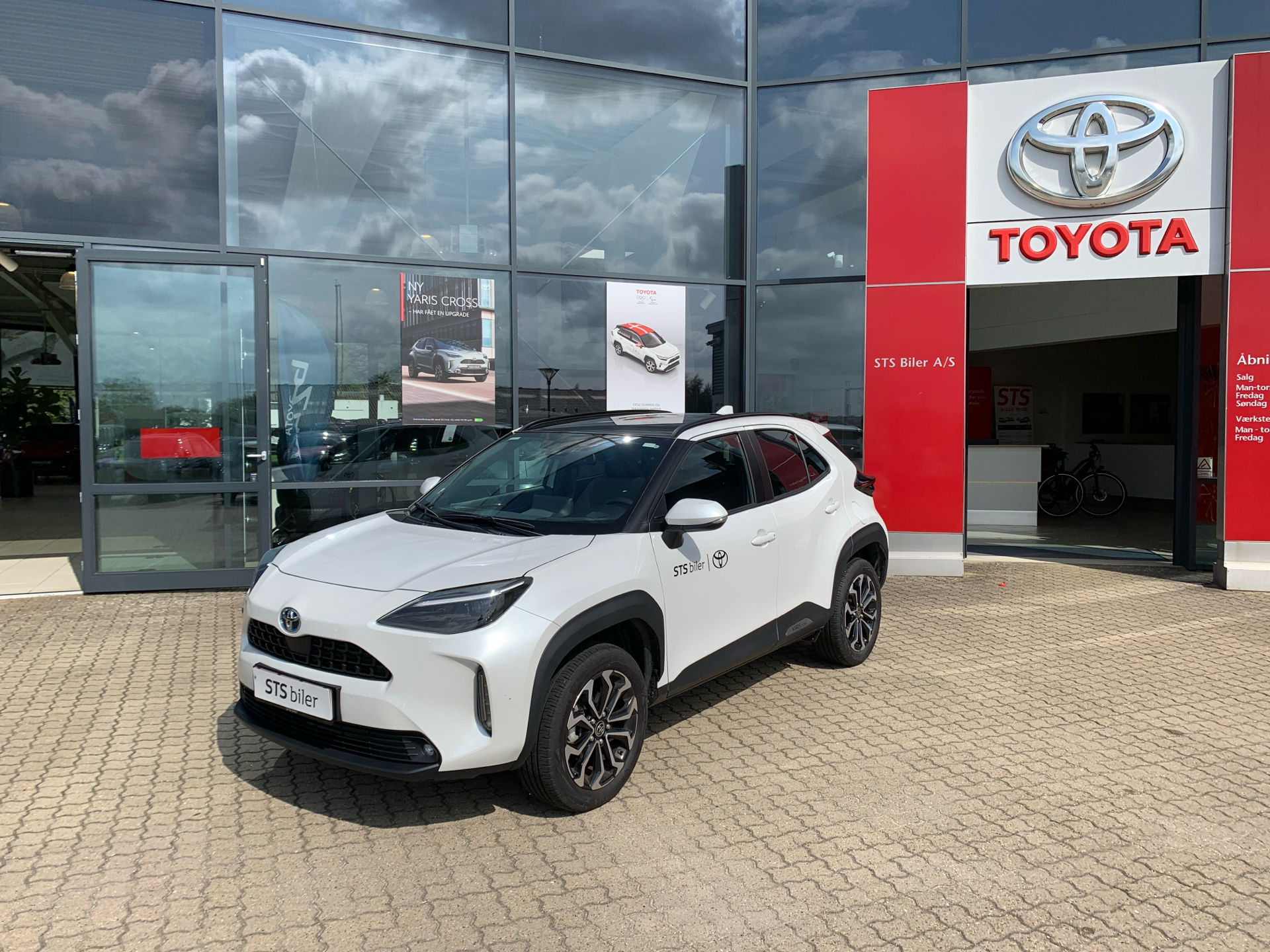 Billede af Toyota Yaris Cross 1,5 Hybrid Style 116HK 5d Trinl. Gear