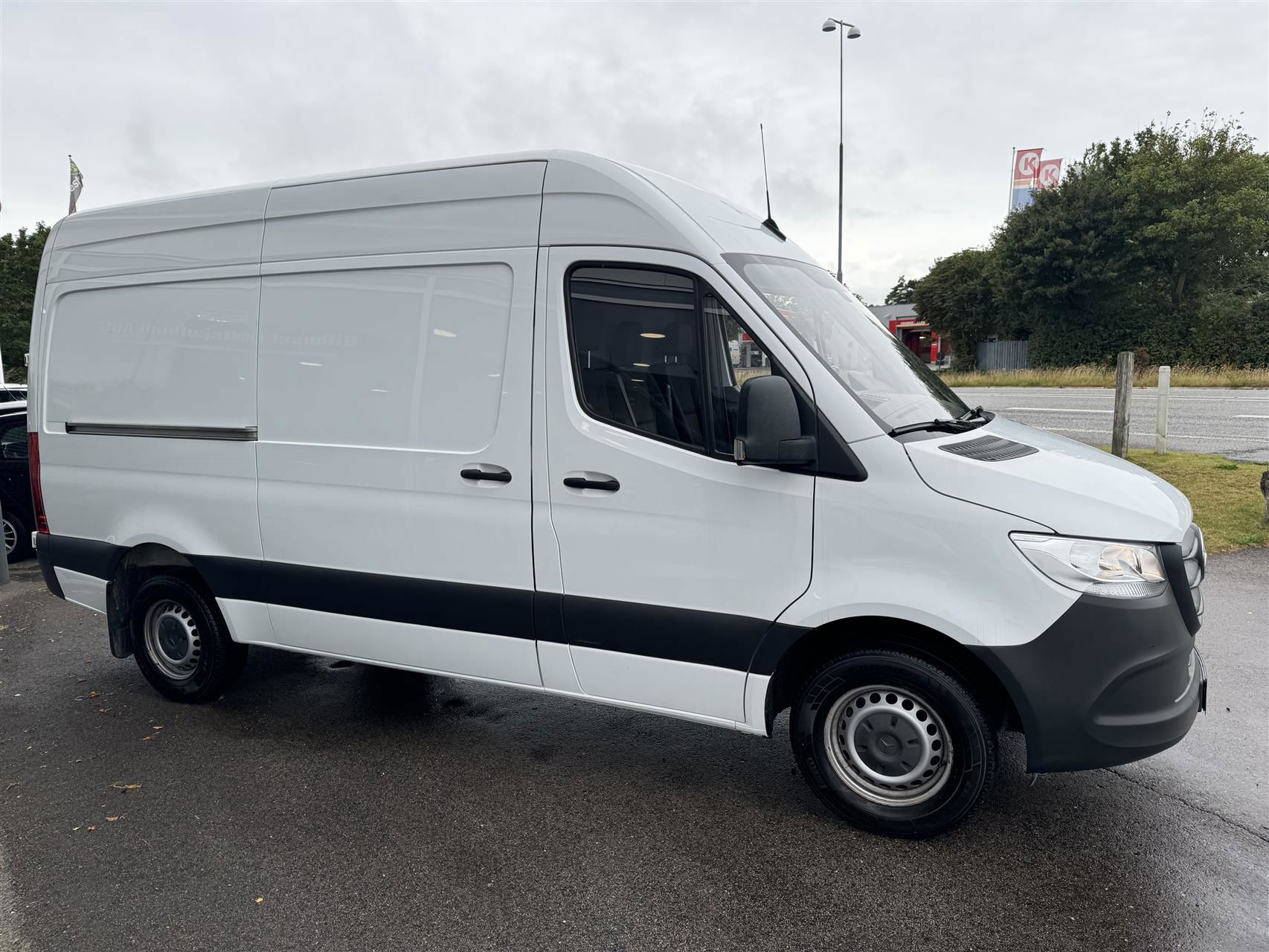 Billede af Mercedes-Benz Sprinter 316 2,1 CDI A2 H2 RWD 163HK Van Aut.