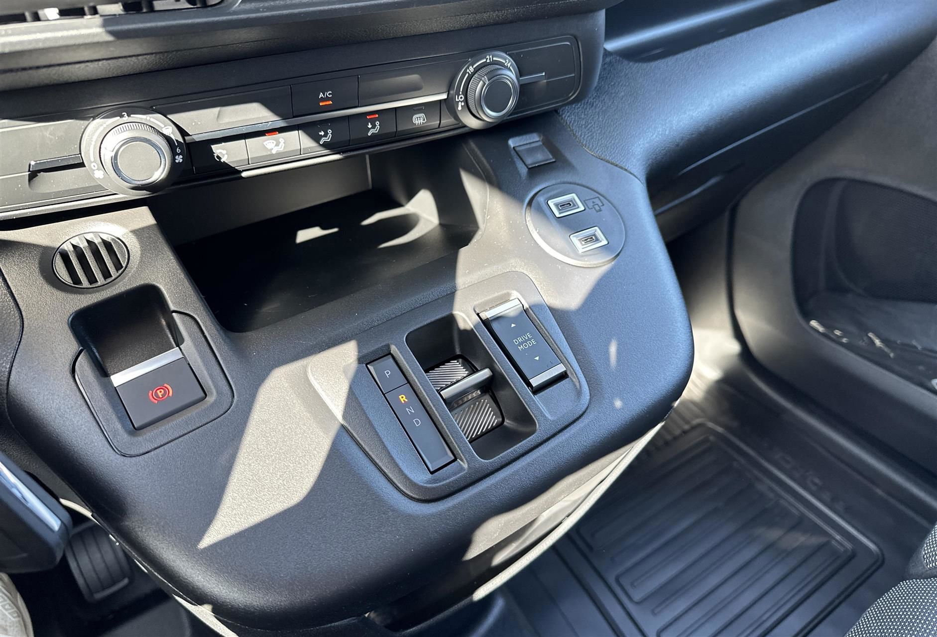 Billede af Toyota Proace City Electric Medium EL Comfort Master 1 Skydedør 136HK Van Aut.