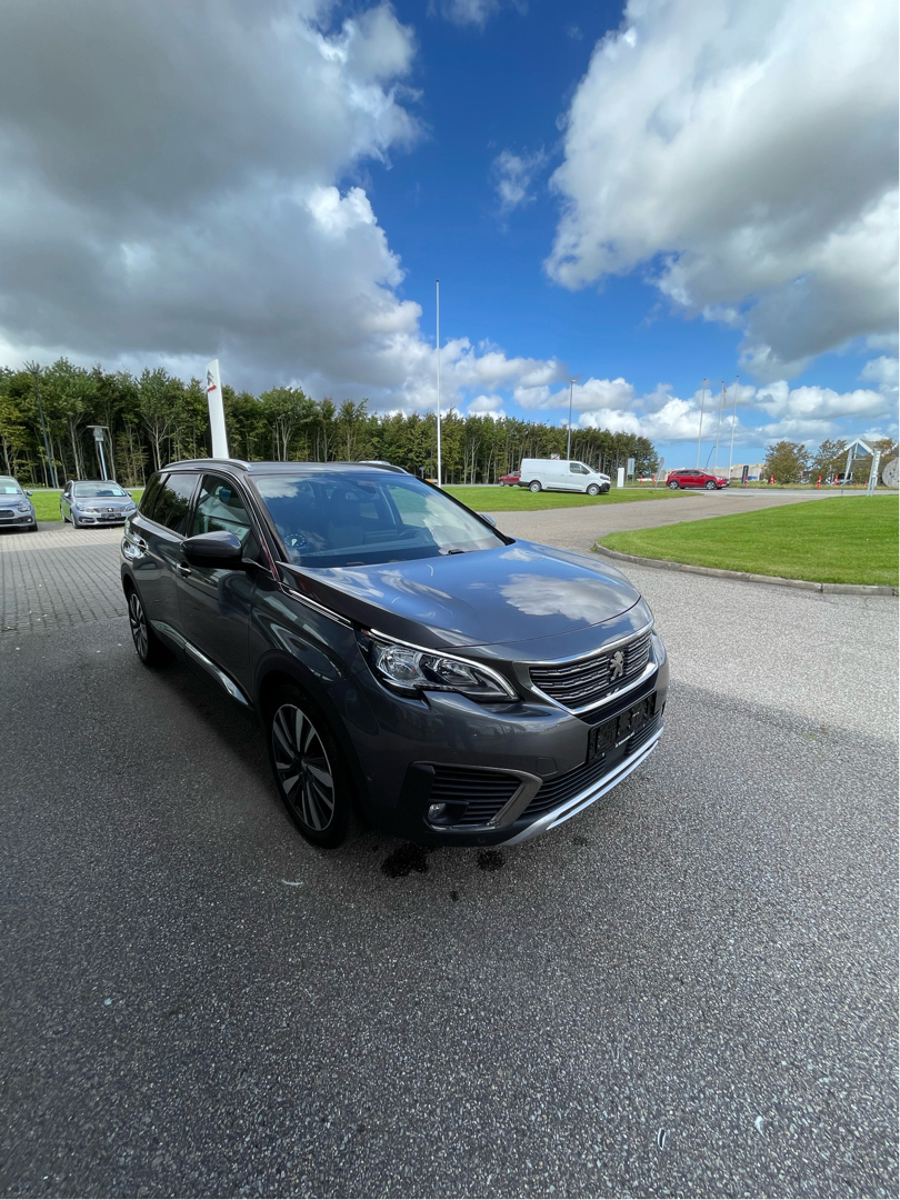 Billede af Peugeot 5008 1,2 e-THP Allure 130HK 5d