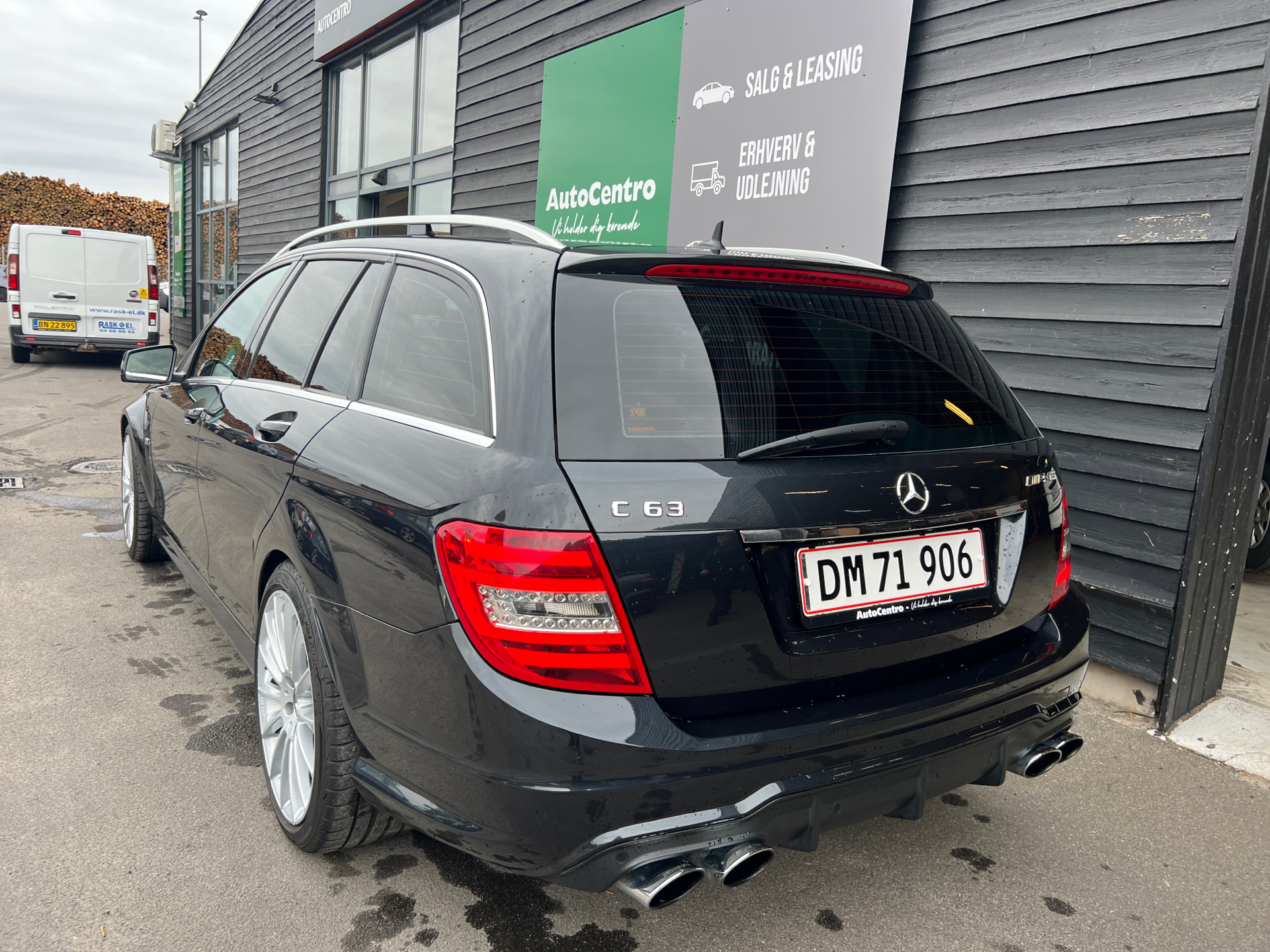 Billede af Mercedes-Benz C63 AMG T 6,2 486HK Stc 7g Aut.