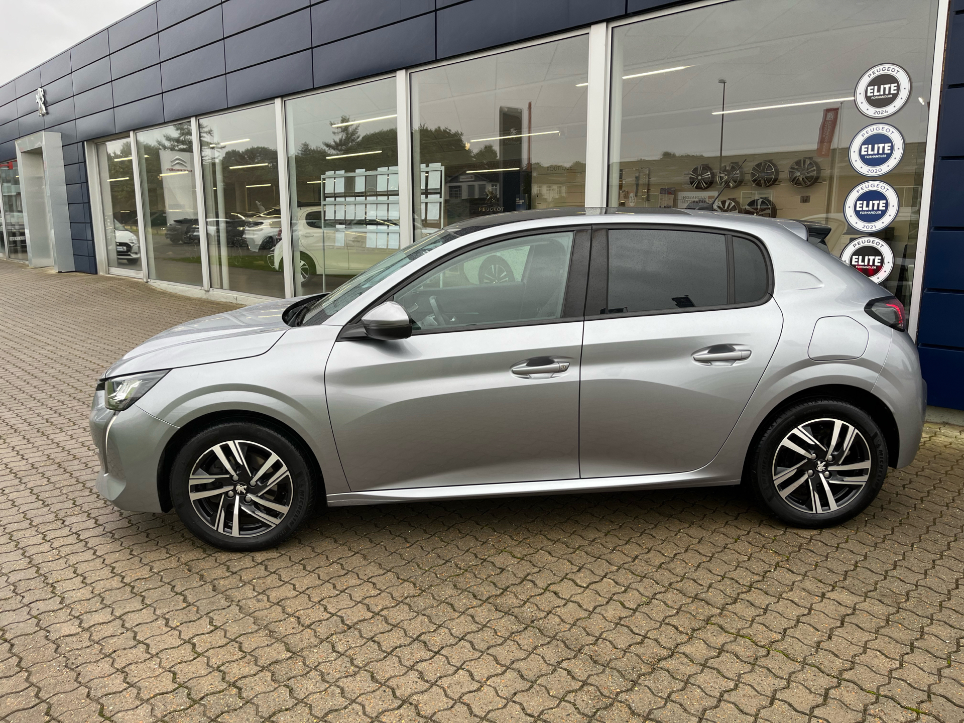 Billede af Peugeot 208 1,5 BlueHDi Allure Sky 102HK 5d 6g