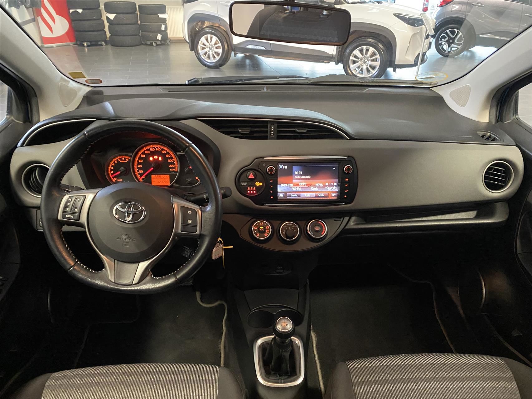 Billede af Toyota Yaris 1,0 VVT-I T2 69HK 5d