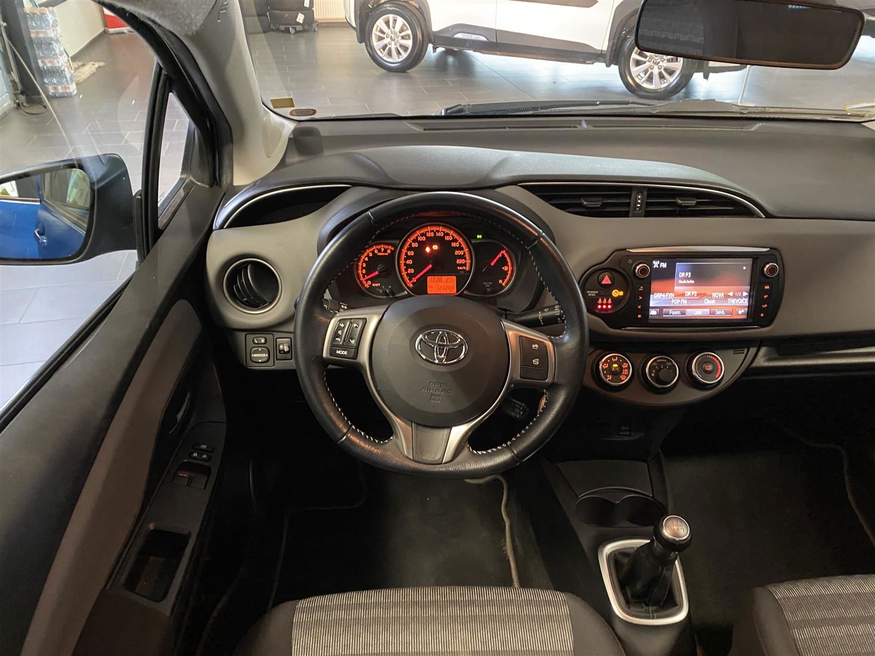 Billede af Toyota Yaris 1,0 VVT-I T2 69HK 5d