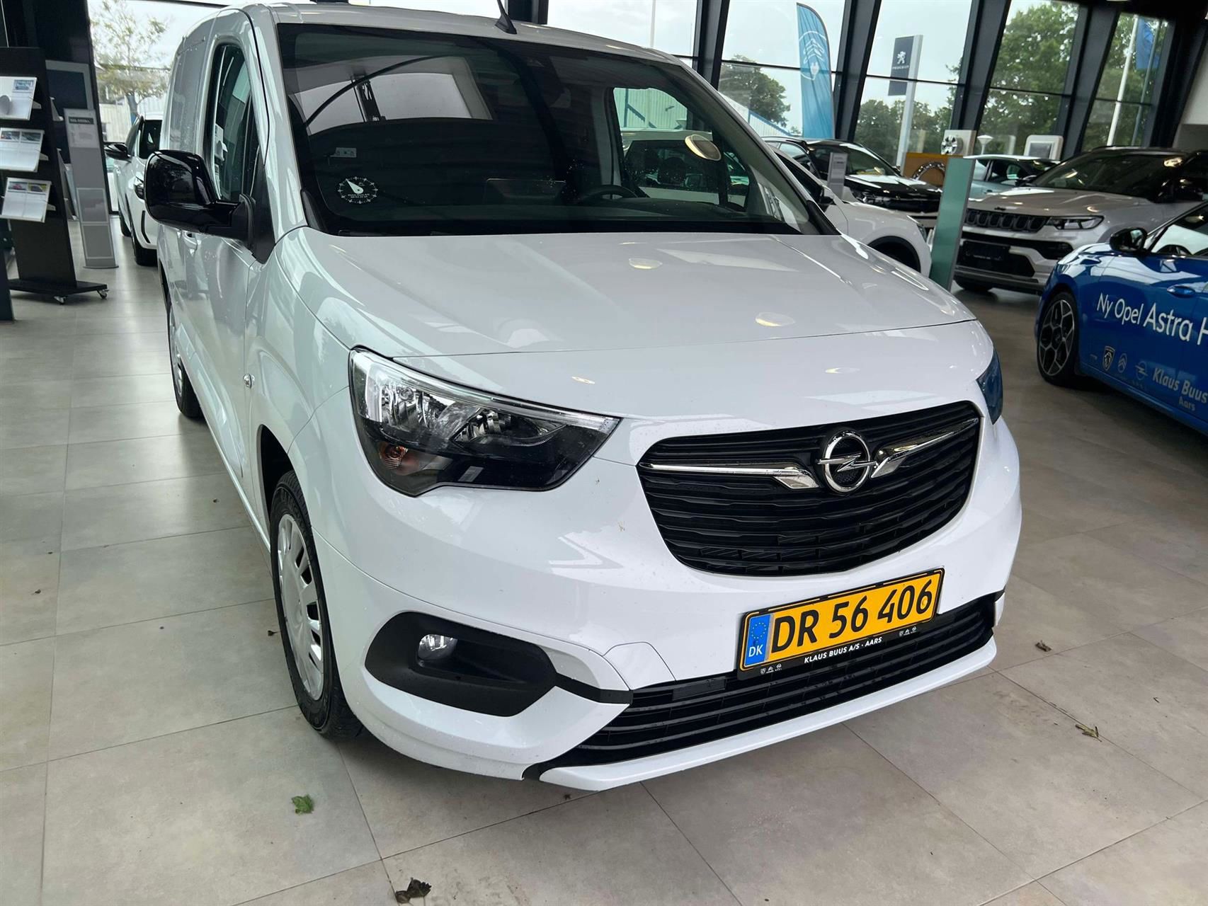 Billede af Opel Combo L1V1 1,5 D Innovation+ EAT8 130HK Van 8g Aut.