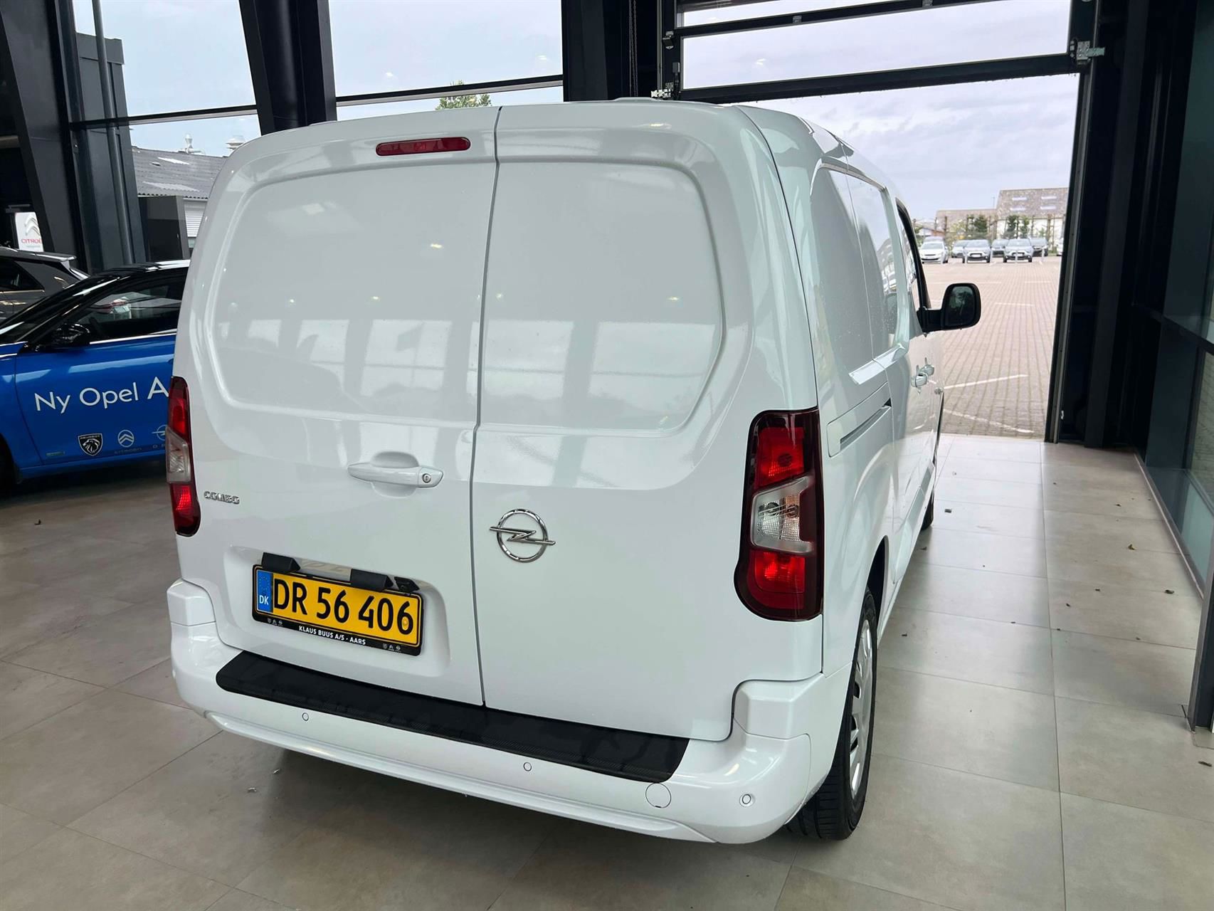 Billede af Opel Combo L1V1 1,5 D Innovation+ EAT8 130HK Van 8g Aut.