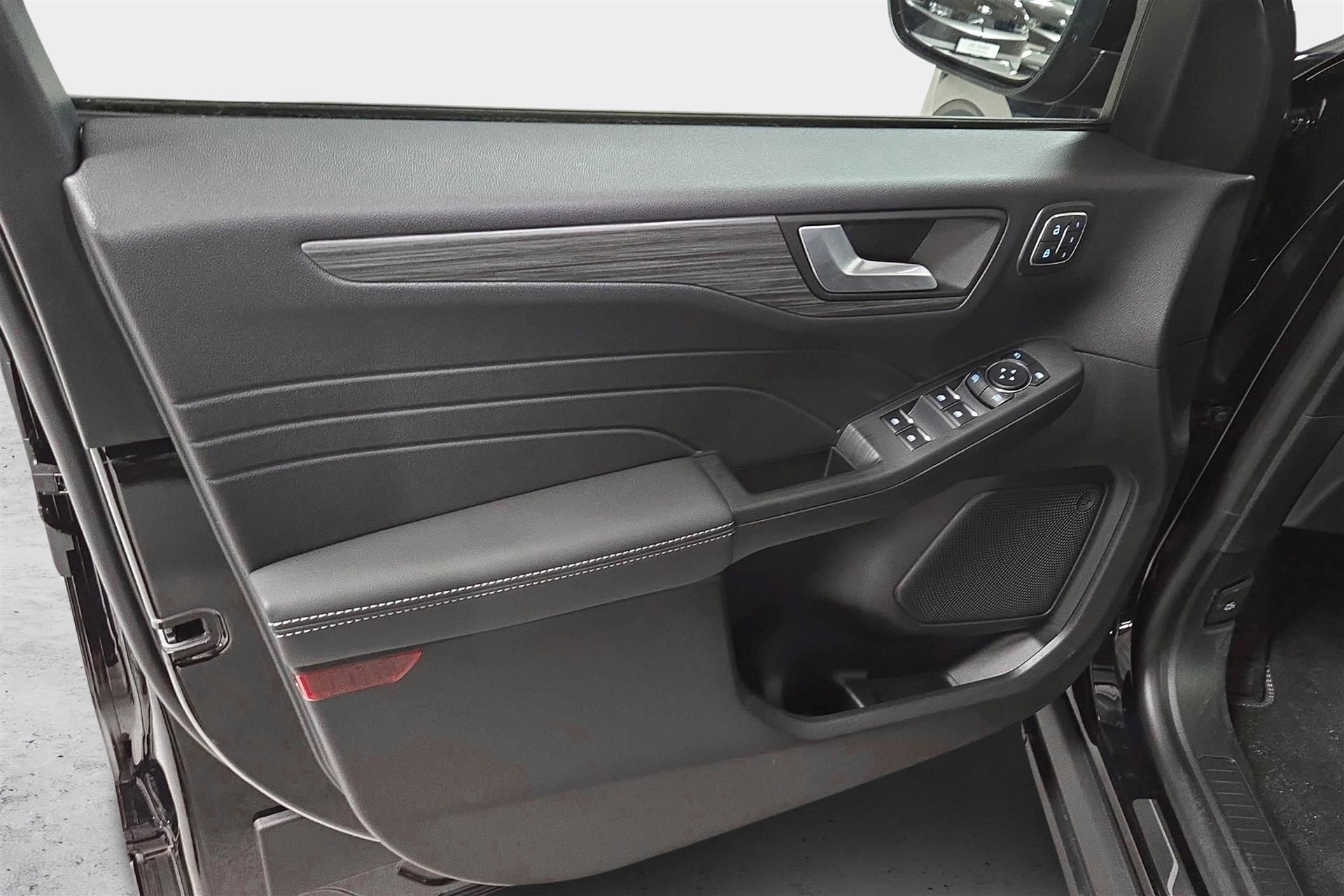 Billede af Ford Kuga 2,5 Plugin-hybrid Active X CVT 243HK 5d Aut.