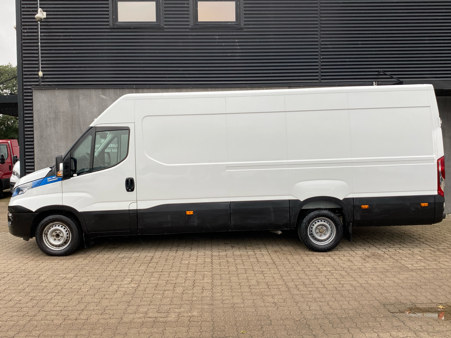 Billede af Iveco Daily 35S16 16m3 2,3 D 156HK Van 8g Aut.