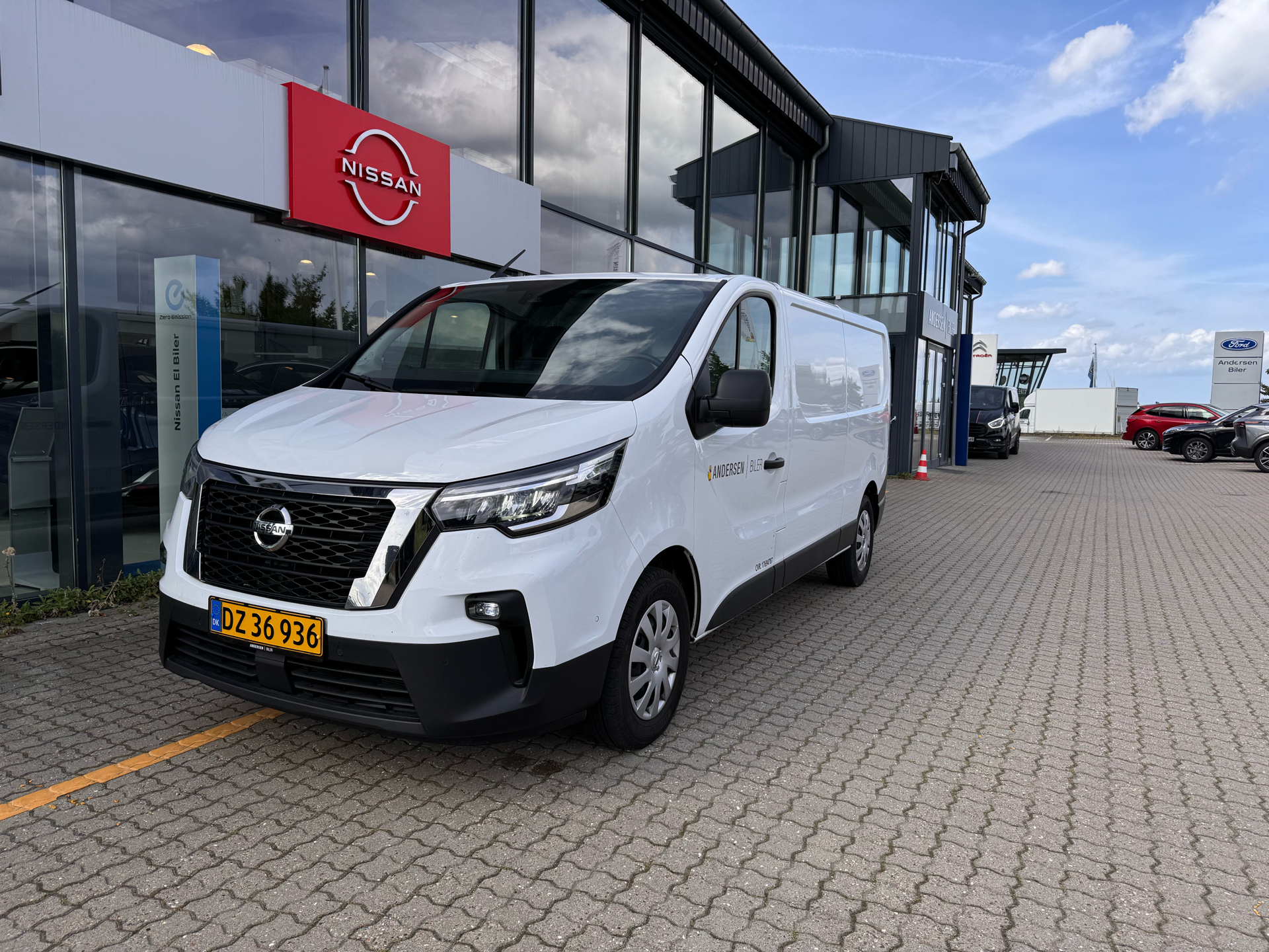 Billede af Nissan Primastar L2H1 2,0 DCi N-Connecta 150HK Van 6g