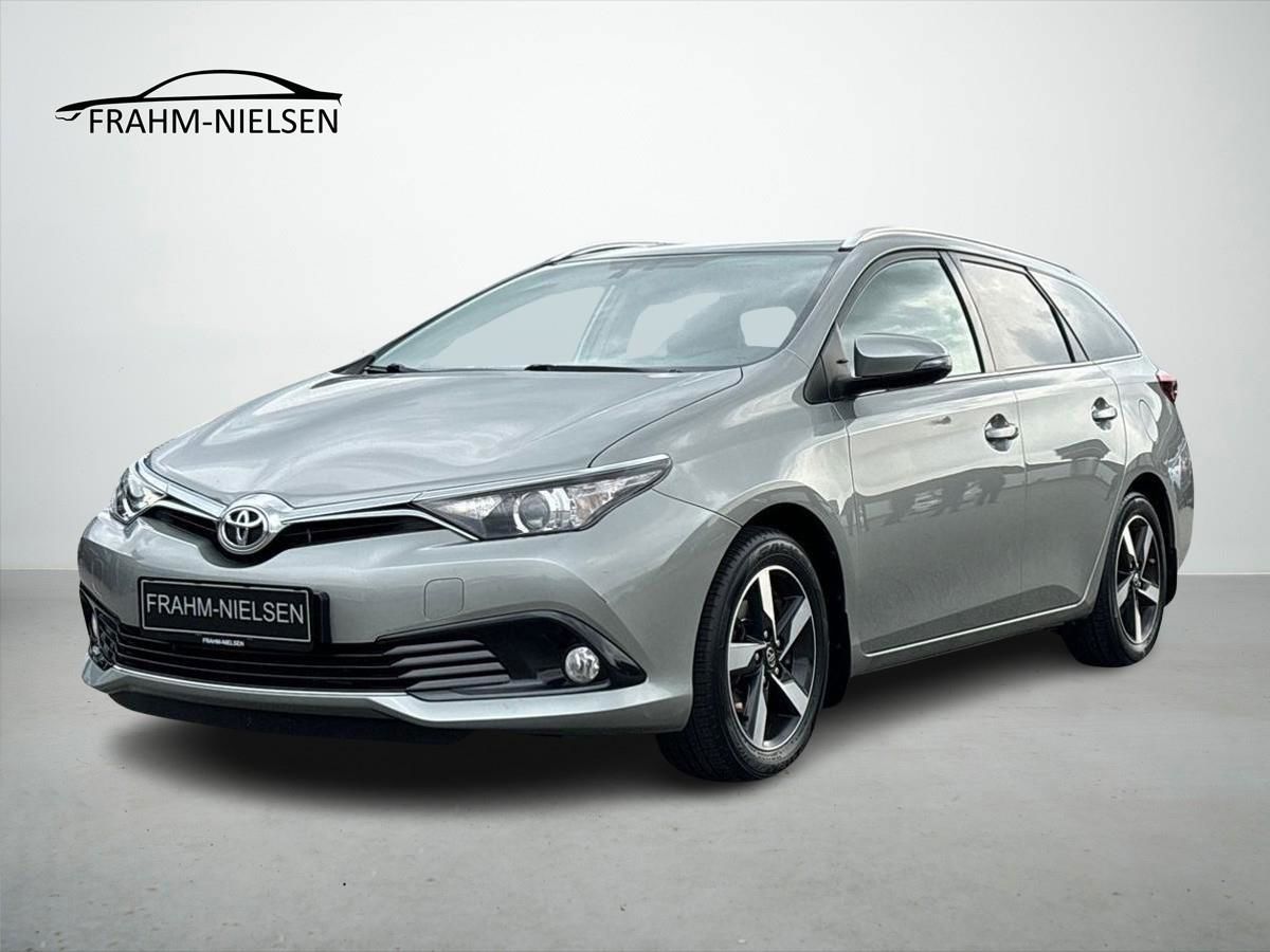 Toyota Auris 2016