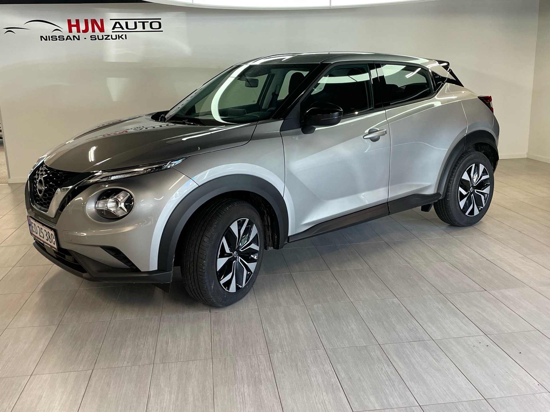 Billede af Nissan Juke 1,0 Dig-T Acenta 114HK 5d 6g