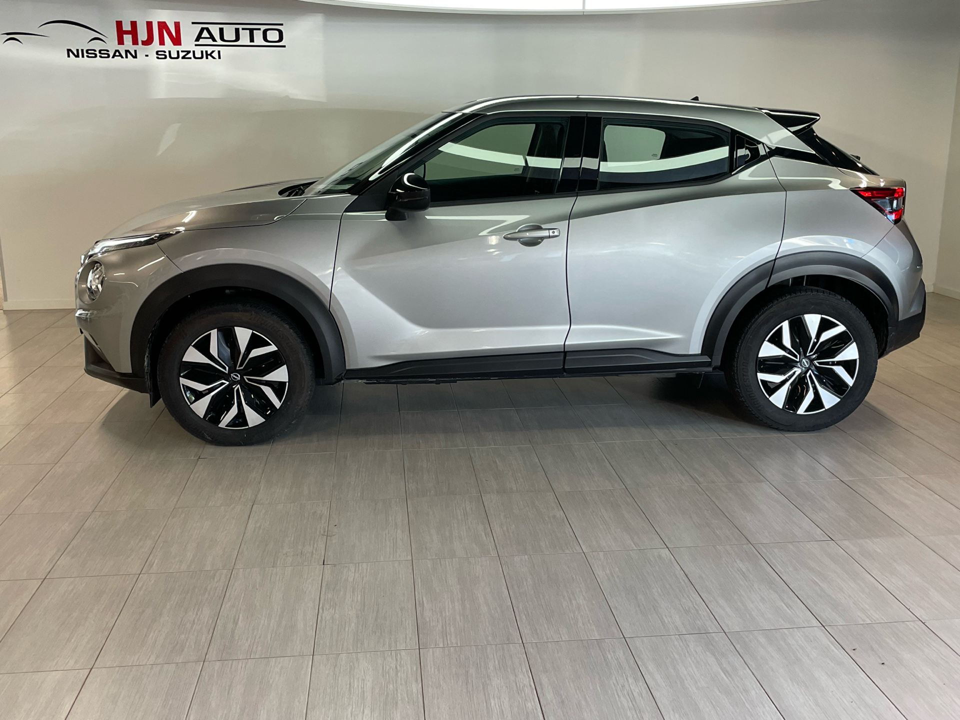 Billede af Nissan Juke 1,0 Dig-T Acenta 114HK 5d 6g