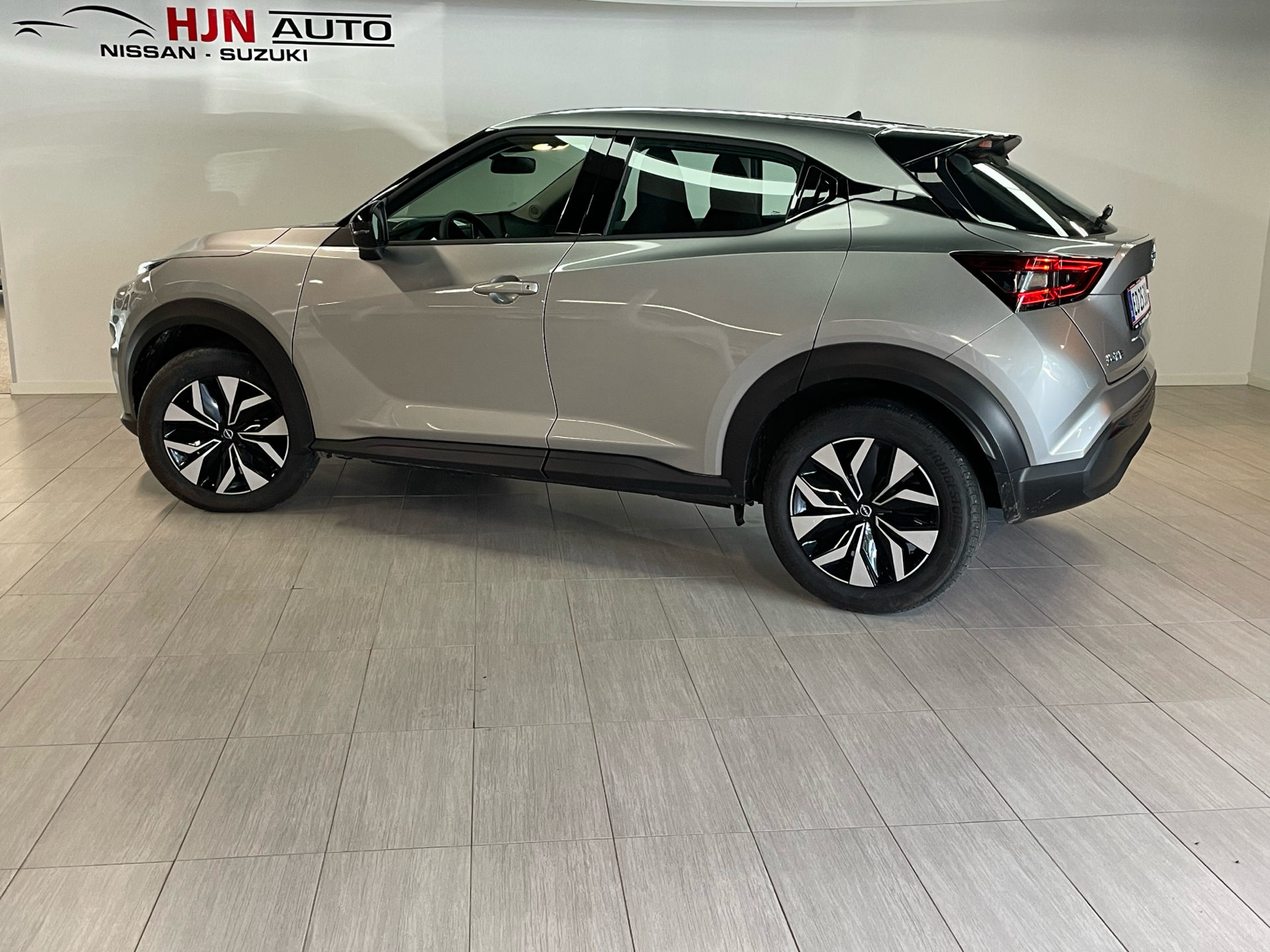 Billede af Nissan Juke 1,0 Dig-T Acenta 114HK 5d 6g