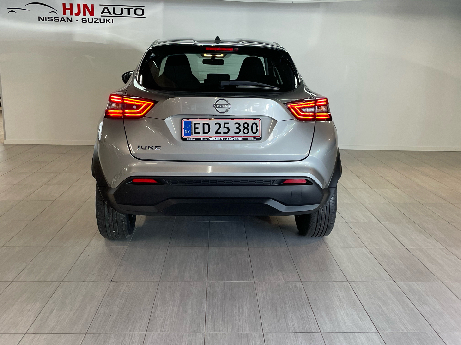 Billede af Nissan Juke 1,0 Dig-T Acenta 114HK 5d 6g
