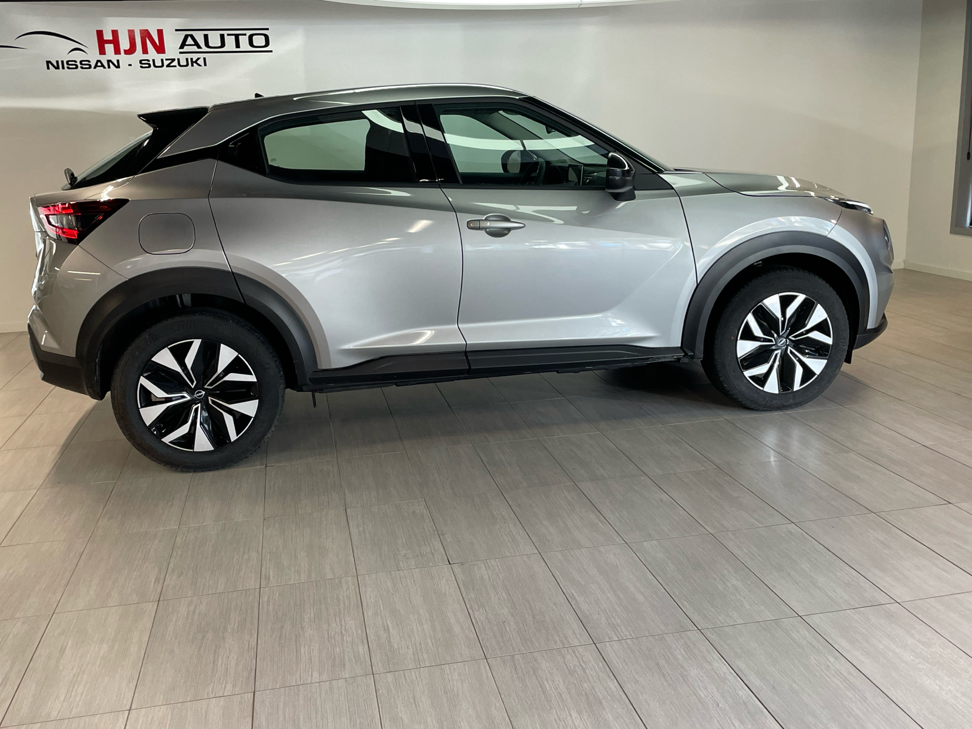 Billede af Nissan Juke 1,0 Dig-T Acenta 114HK 5d 6g